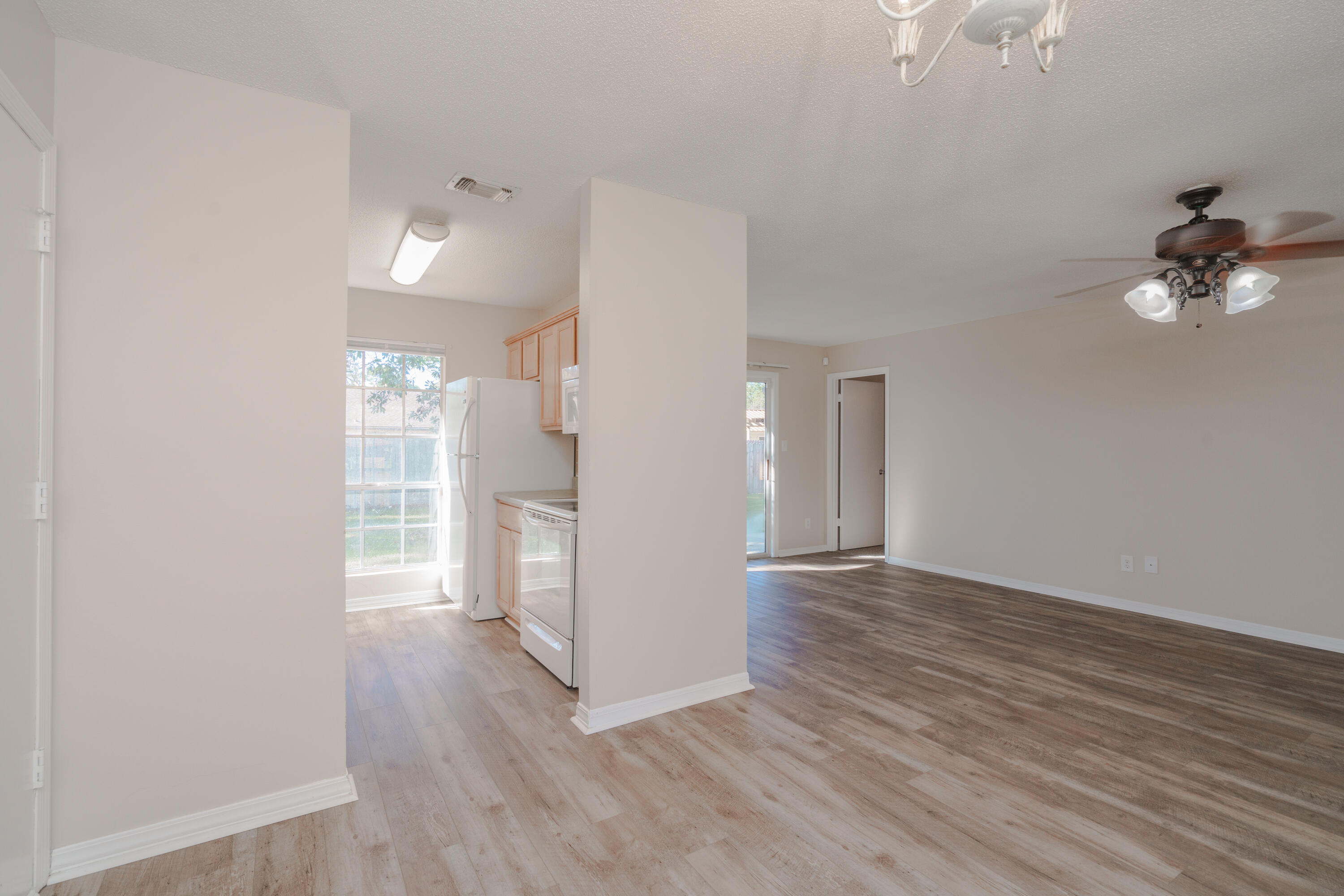 PINE MEADOWS - Residential