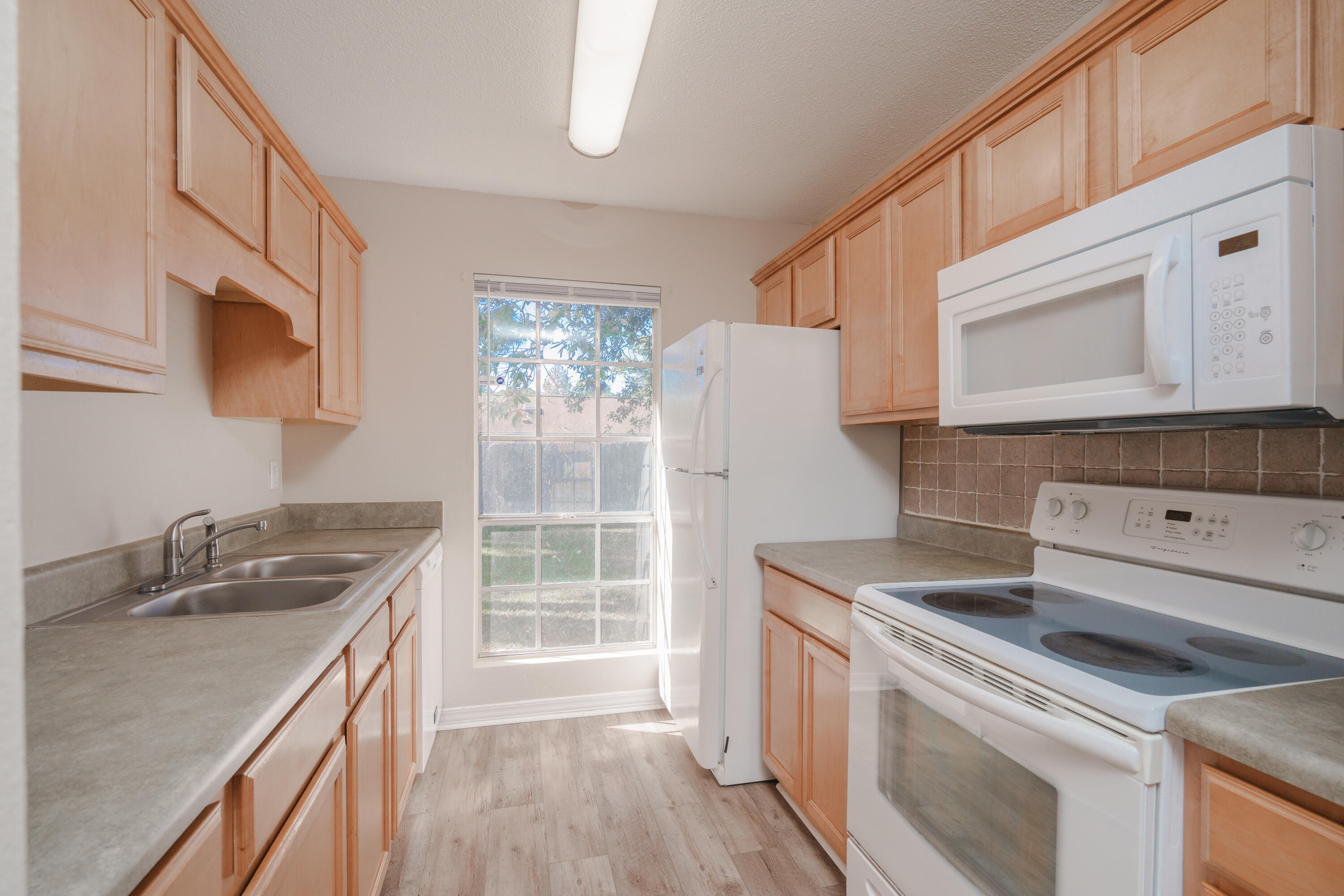 PINE MEADOWS - Residential