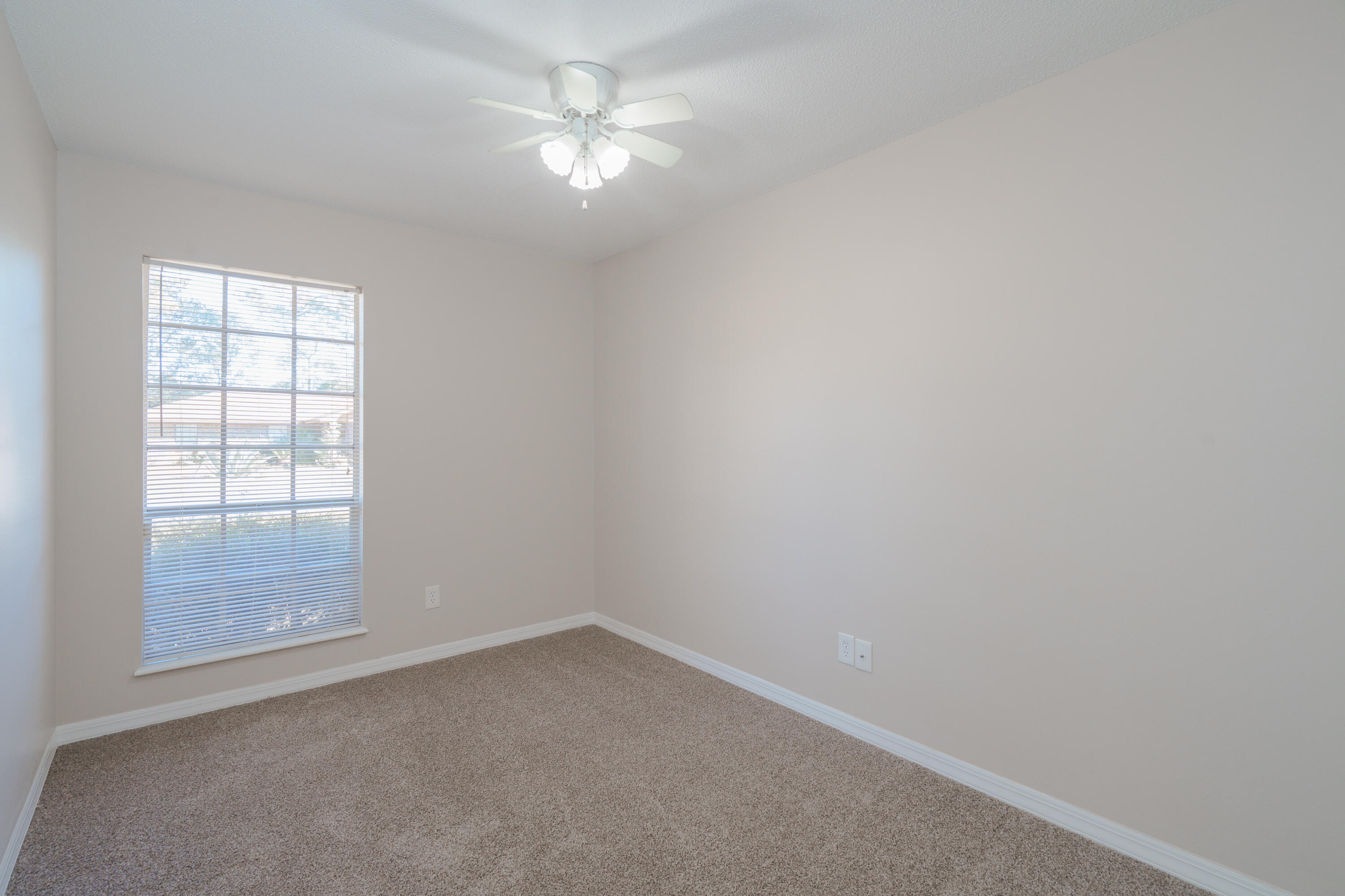 PINE MEADOWS - Residential