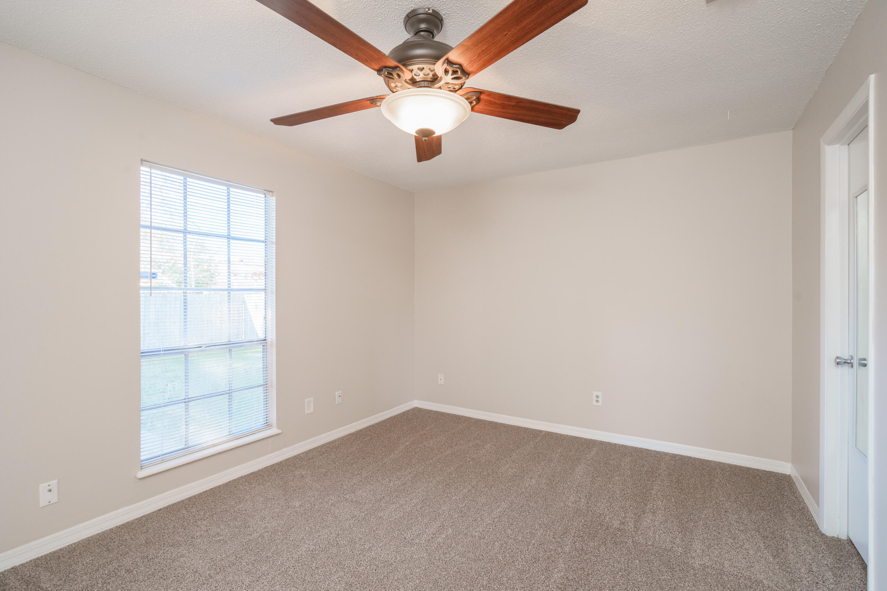 PINE MEADOWS - Residential