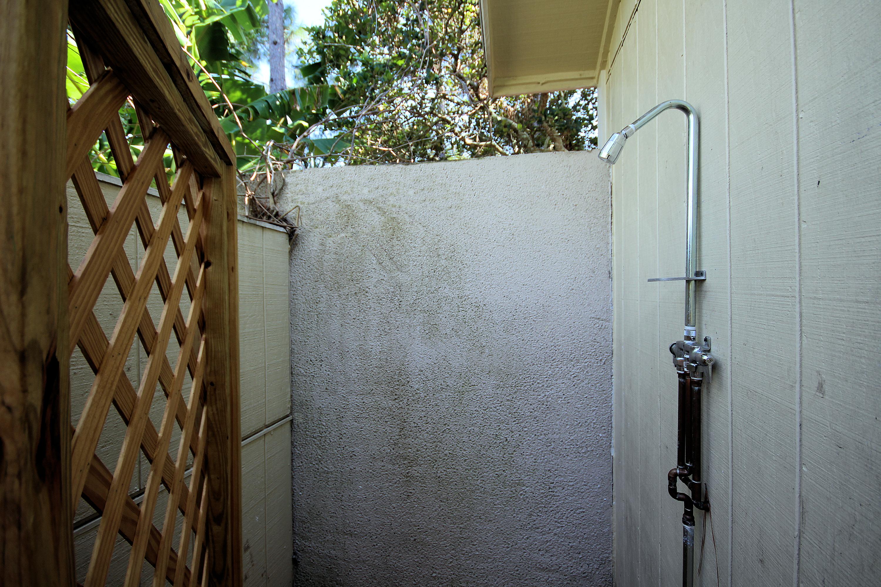 LINKSIDE VILLAGE II - Residential