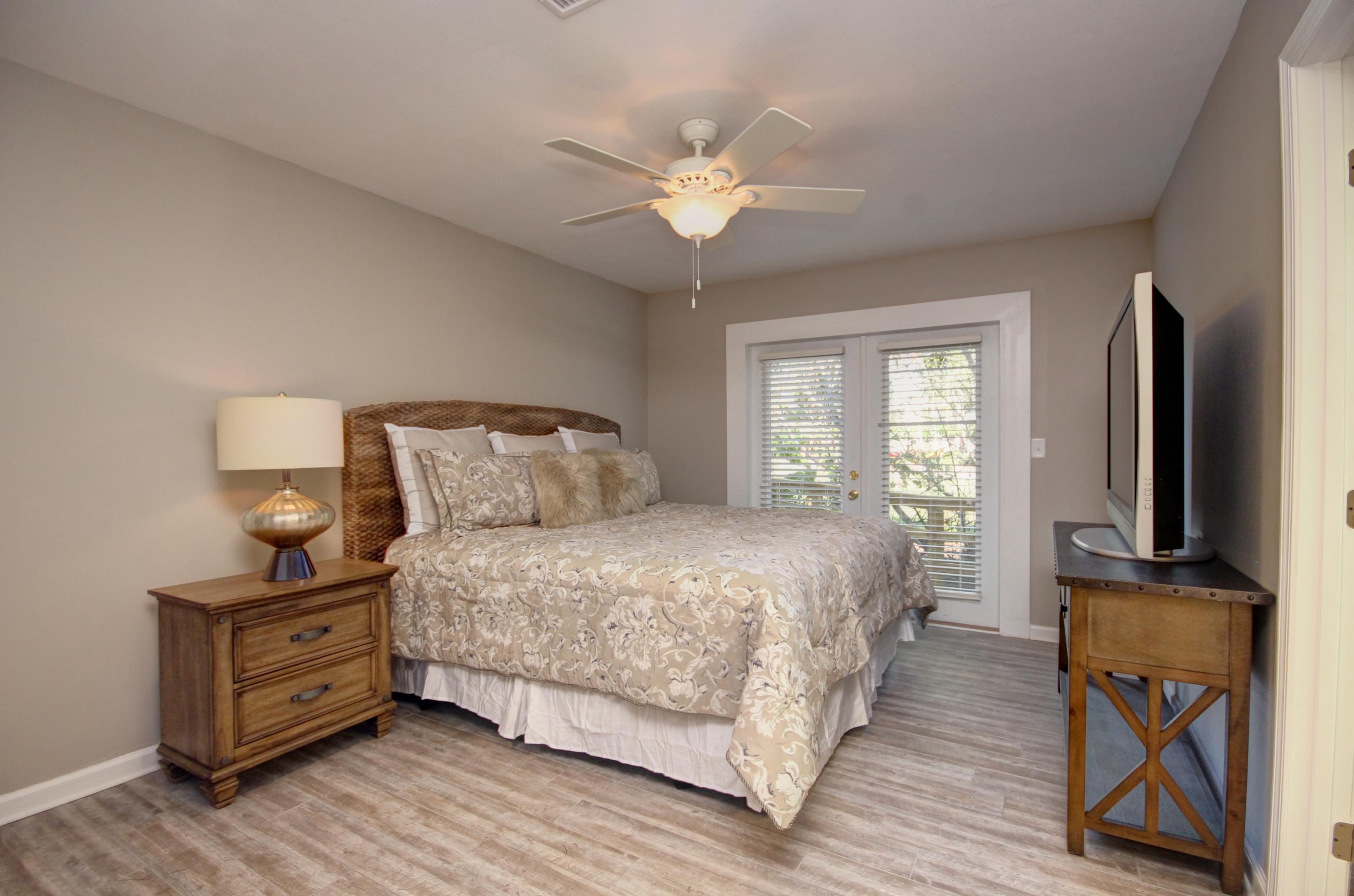 LINKSIDE VILLAGE II - Residential