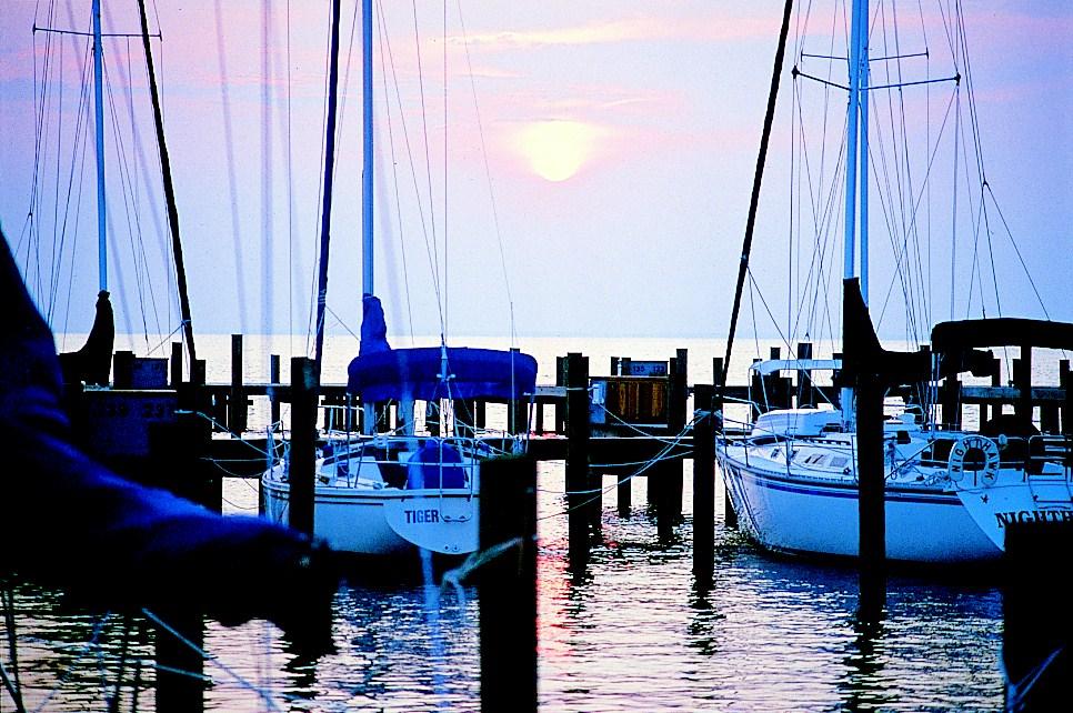 LINKSIDE VILLAGE II - Residential