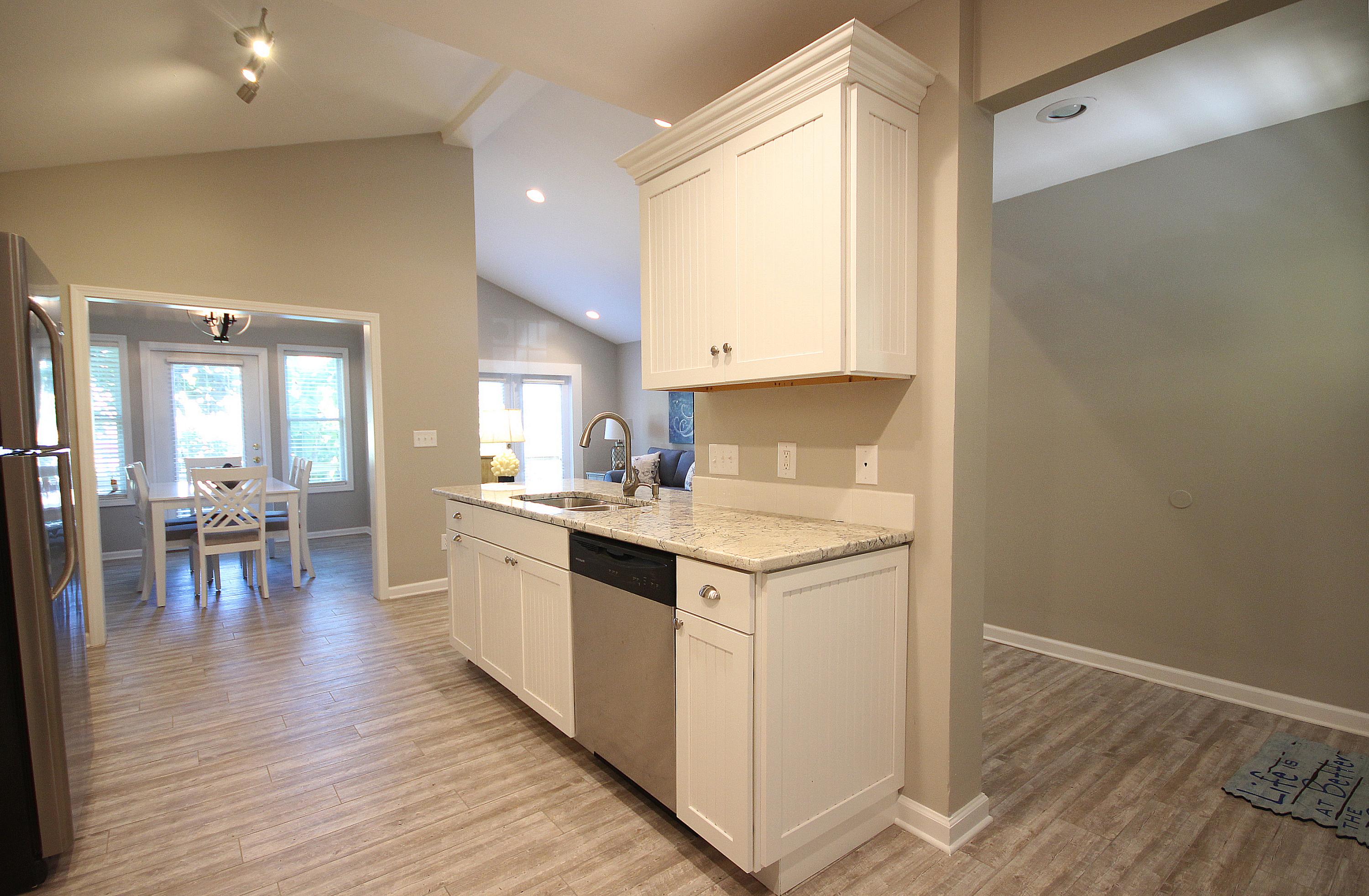 LINKSIDE VILLAGE II - Residential