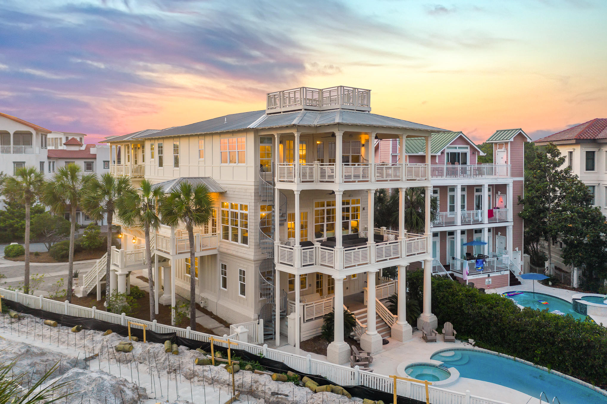 SECLUSION DUNES - Residential