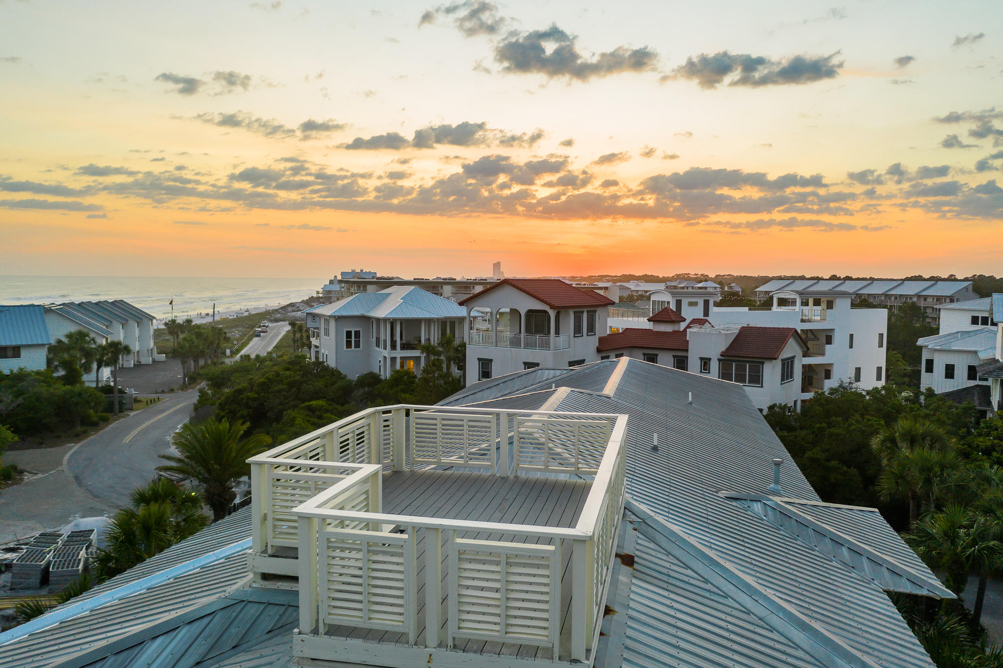 SECLUSION DUNES - Residential