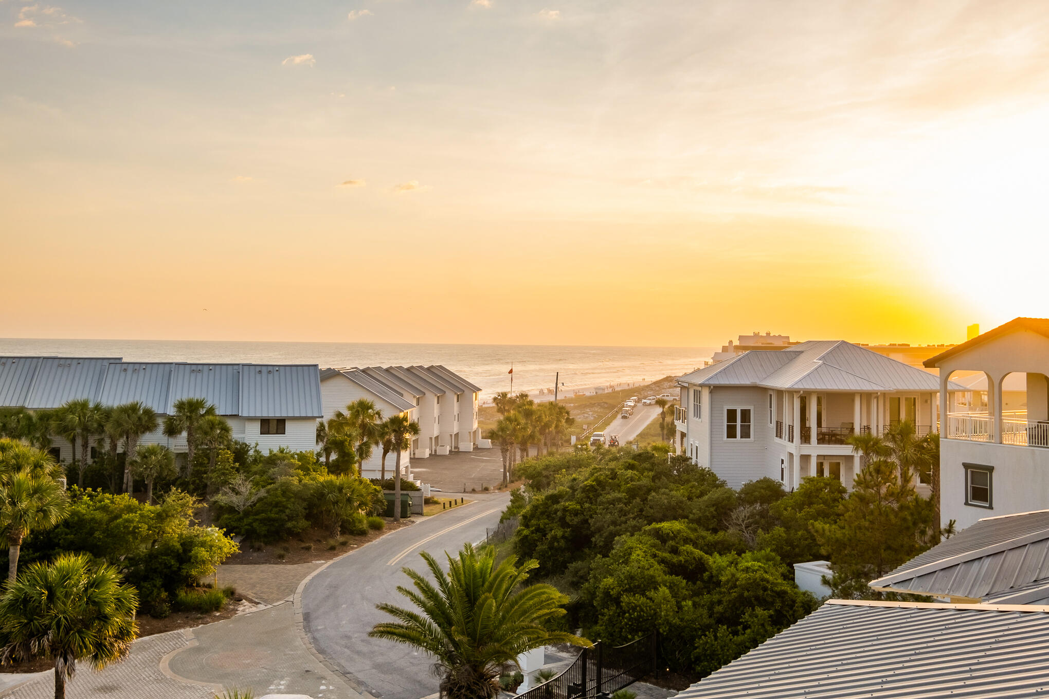 SECLUSION DUNES - Residential