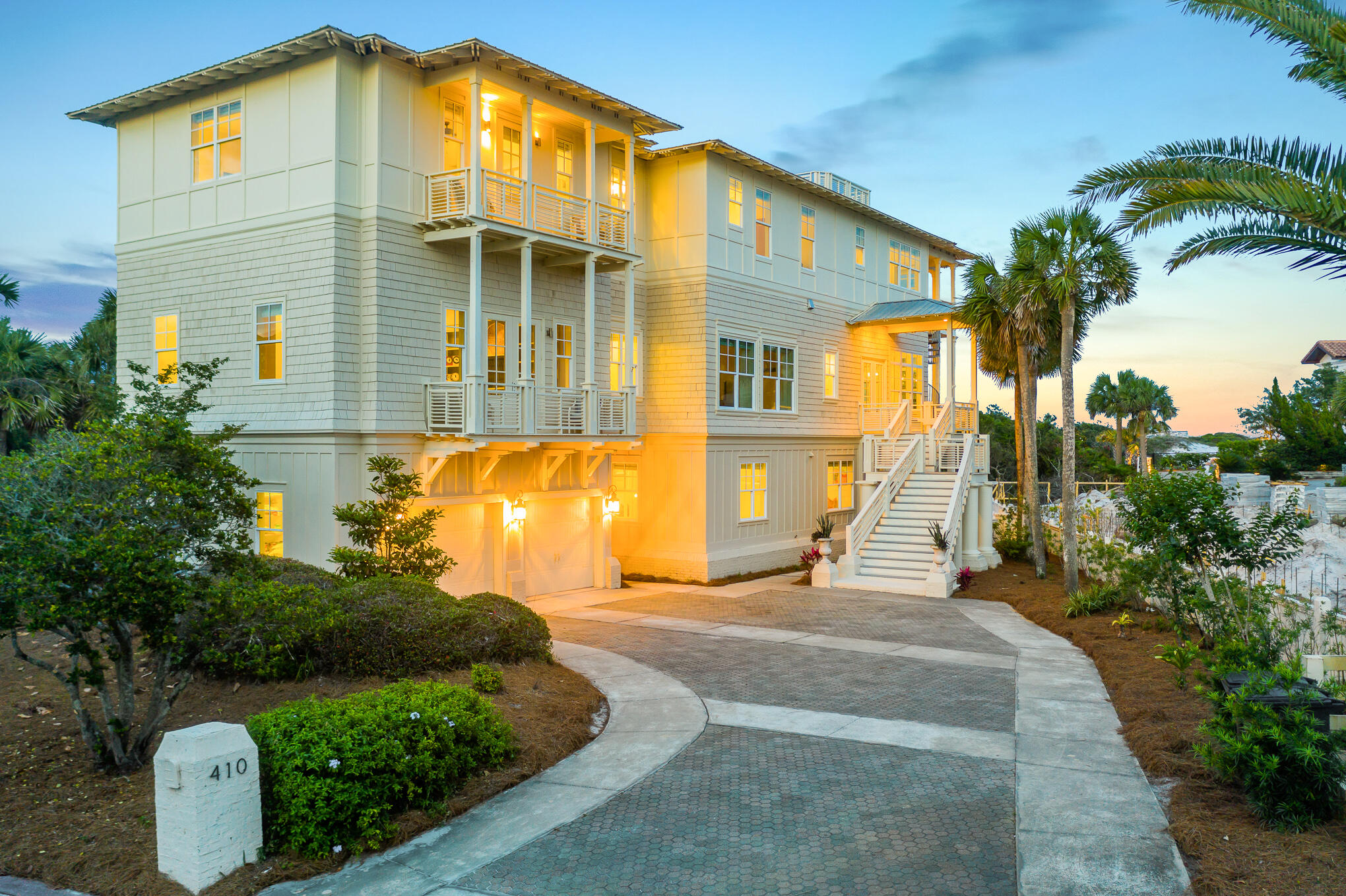 SECLUSION DUNES - Residential