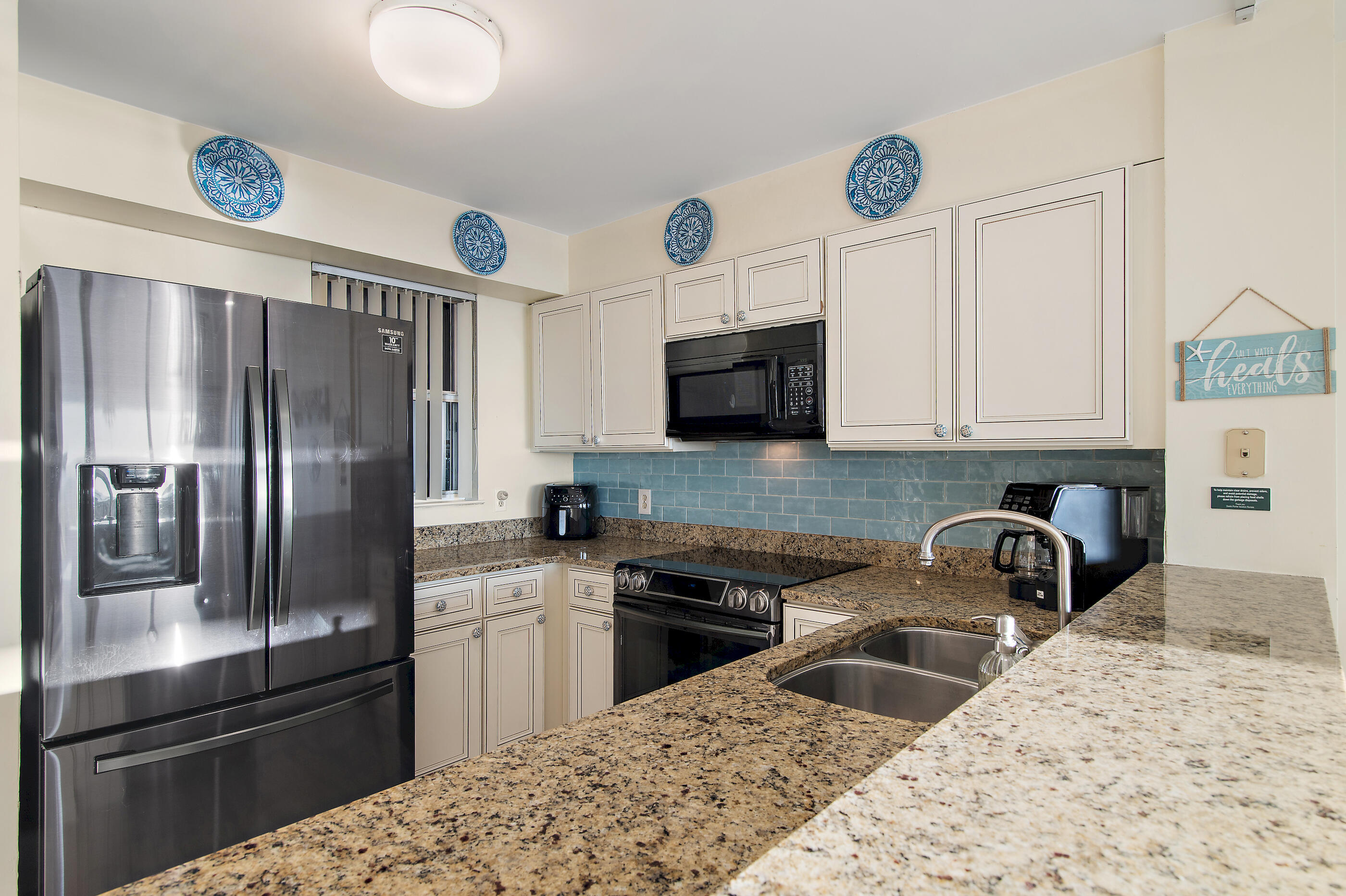 MAGNOLIA HOUSE - Residential