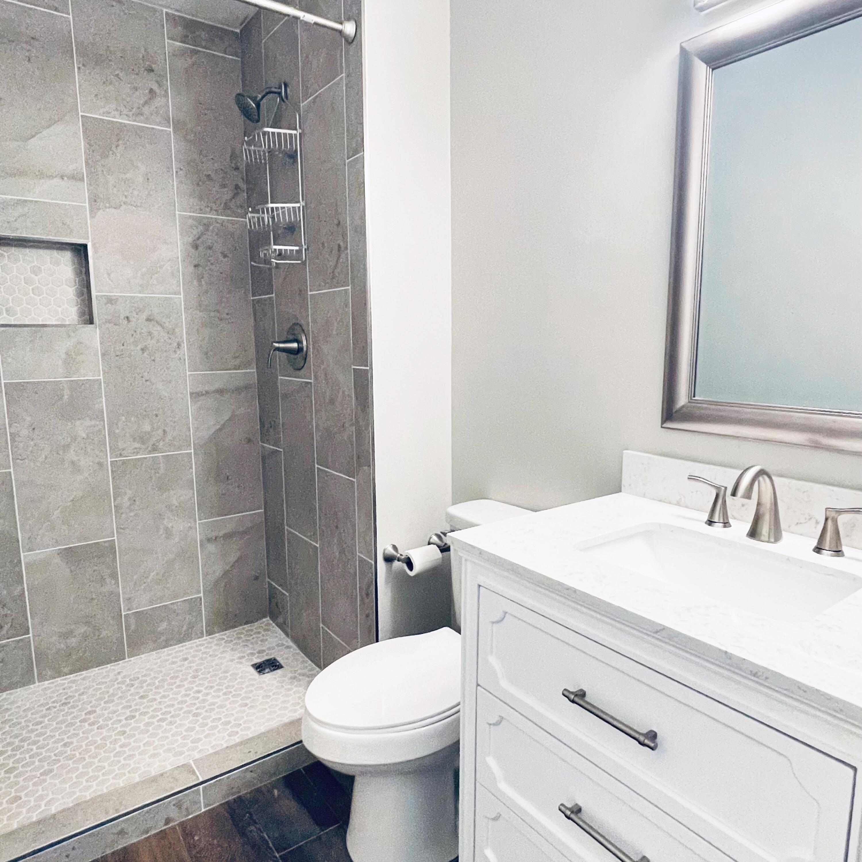 PORT DIXIE MANOR - Residential Lease