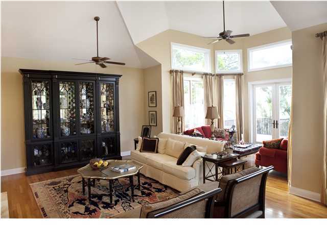 HICKORY SHORES NONE - Residential