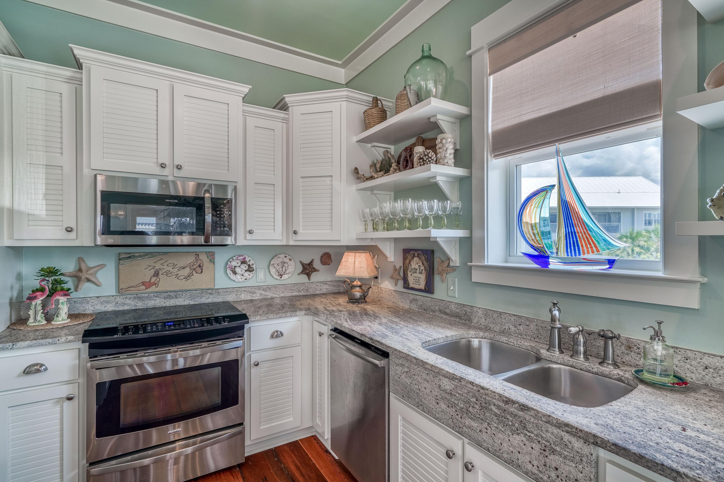 DUNES ESTATES OF SEAGROVE - Residential