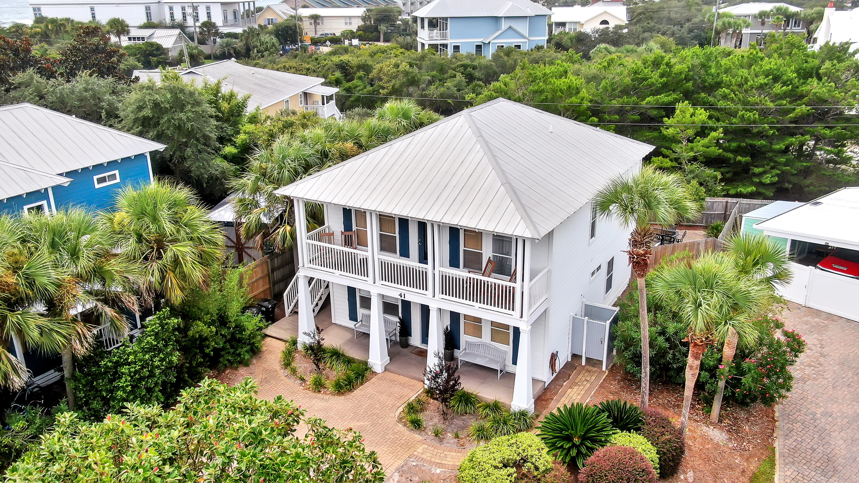 TRANQUIL SHORES - Residential