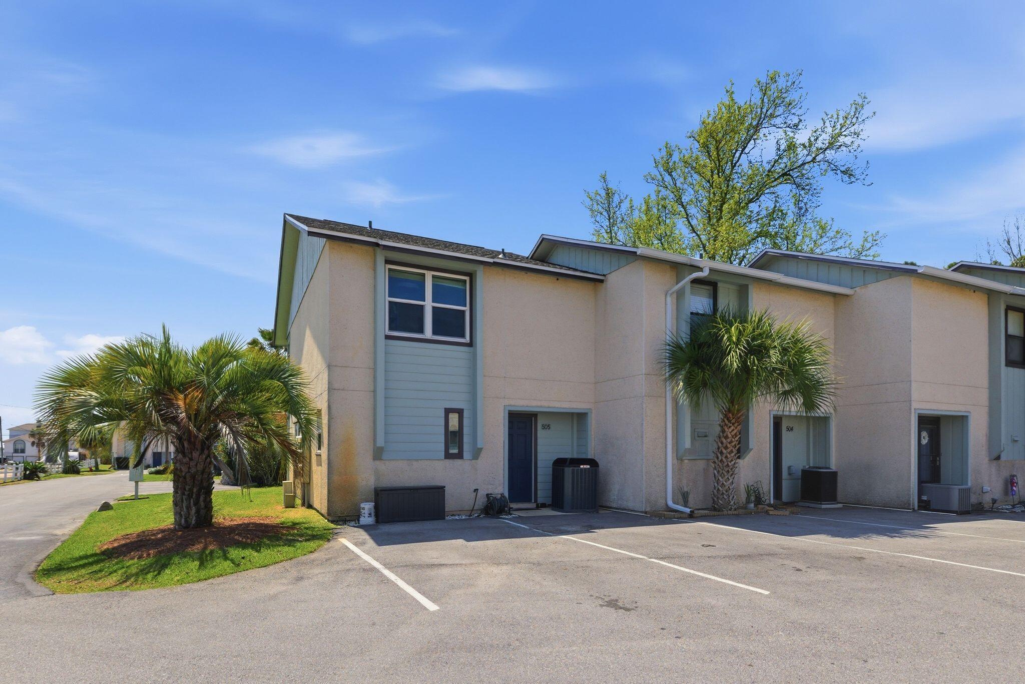 LA MAR WEST T/H - Residential