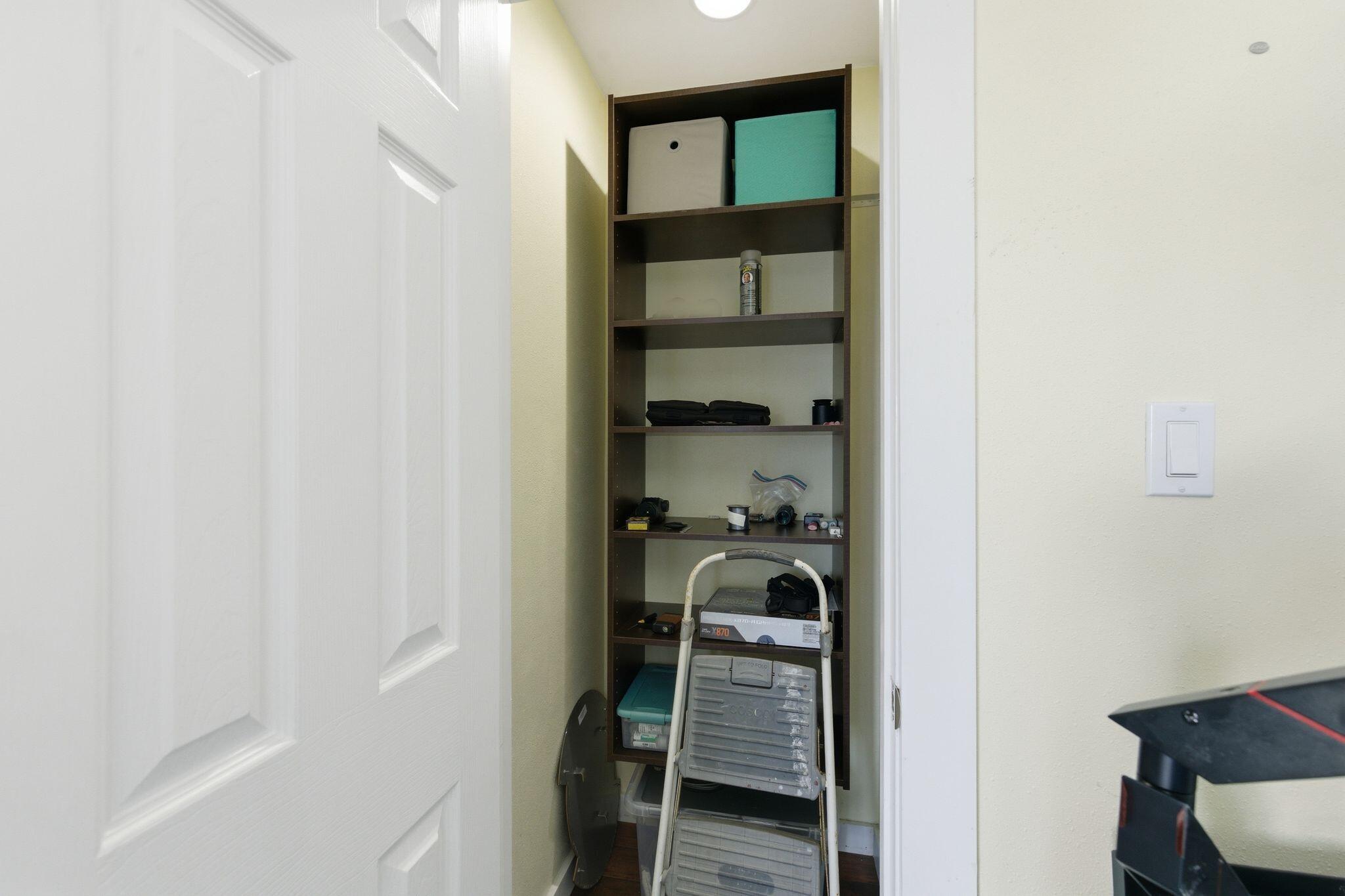 LA MAR WEST T/H - Residential