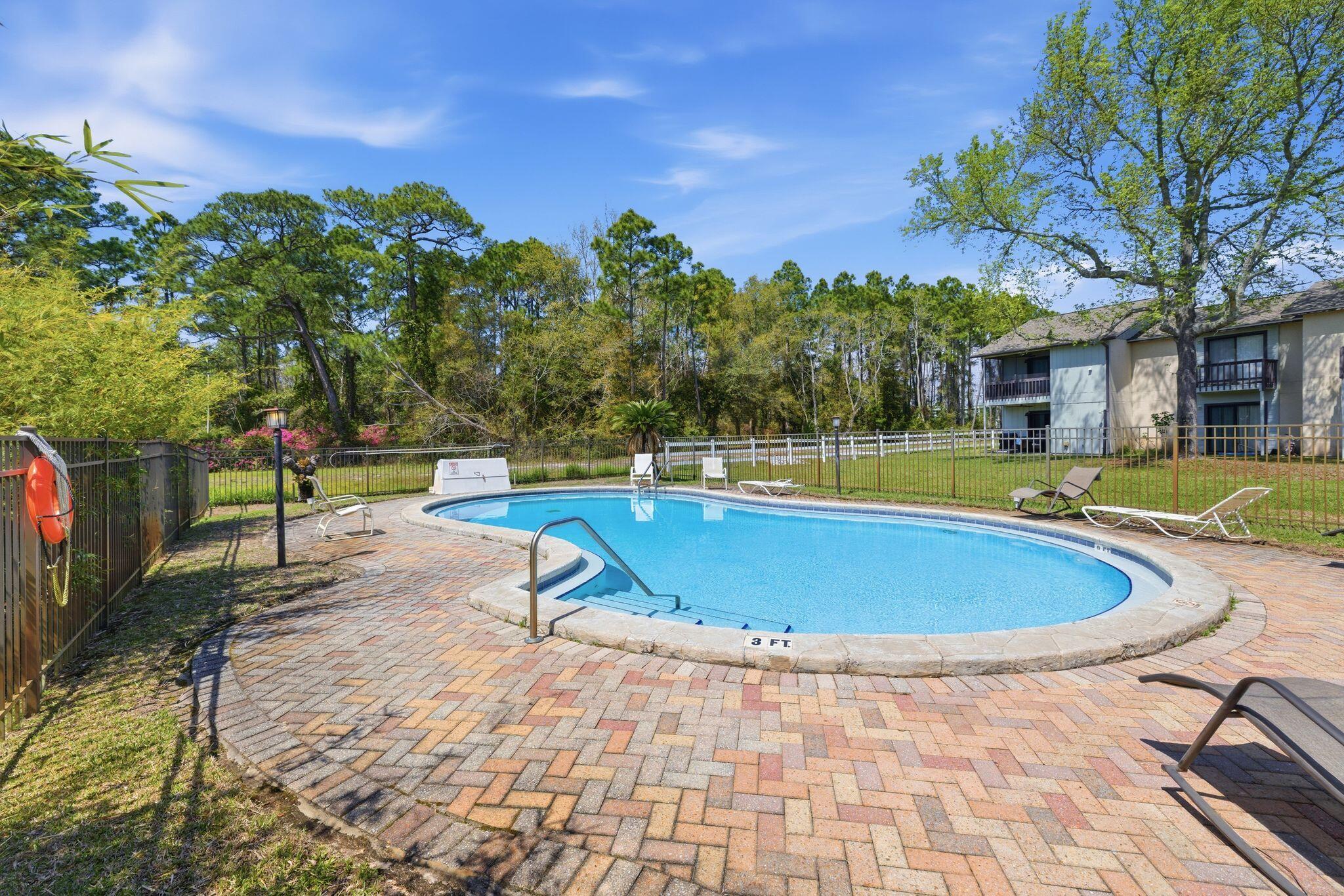 LA MAR WEST T/H - Residential