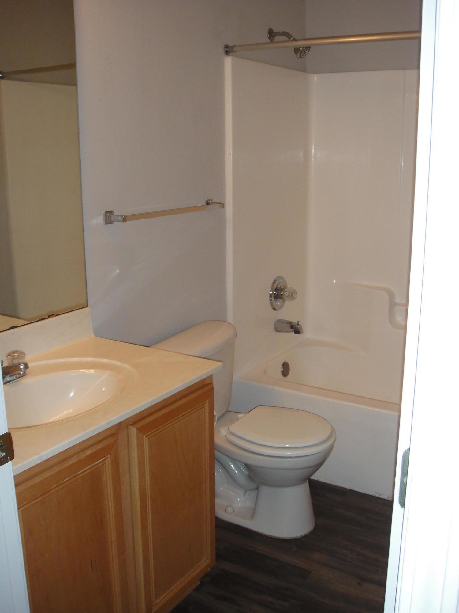 PARADISE RETREAT - Residential