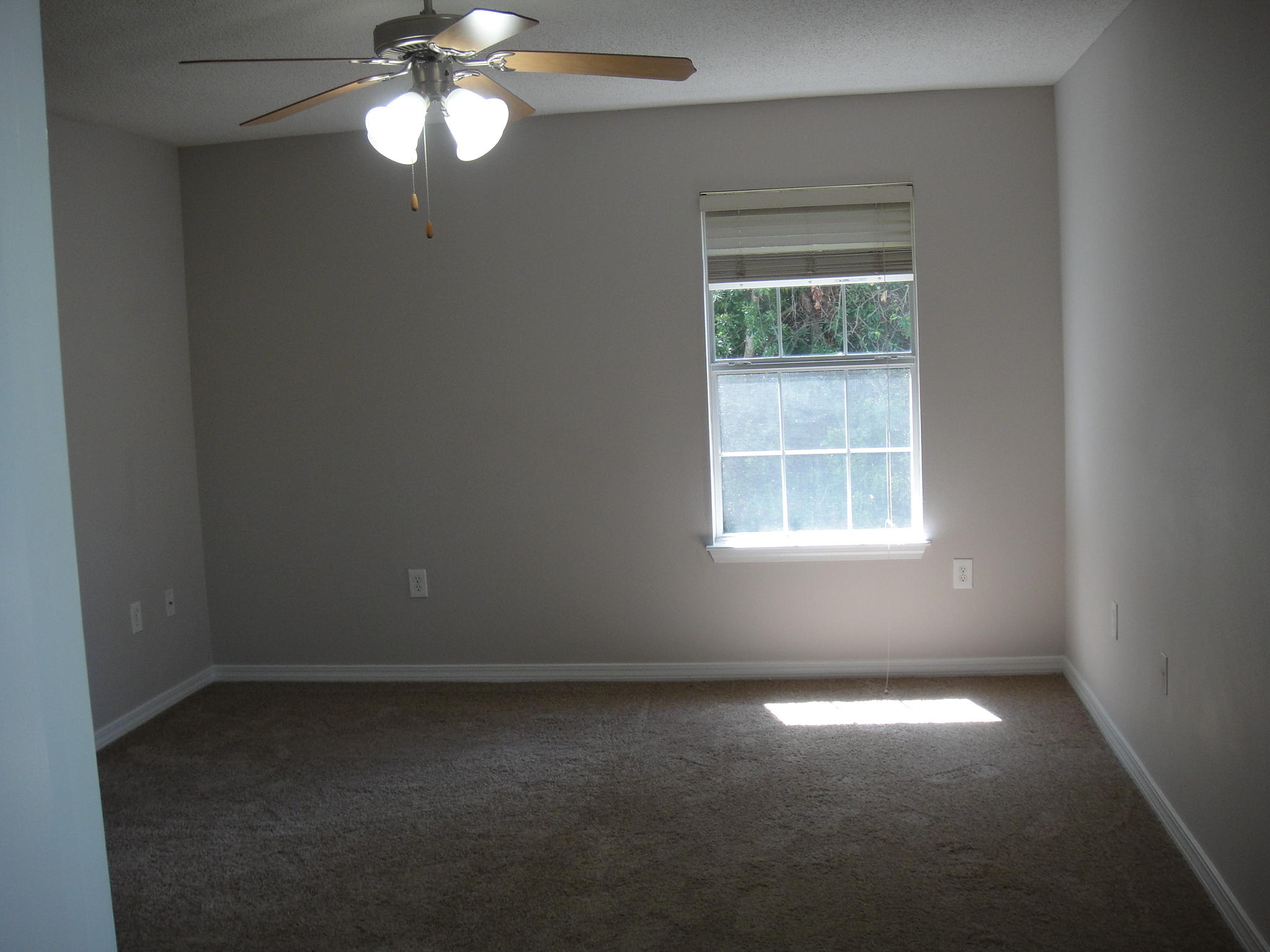 PARADISE RETREAT - Residential