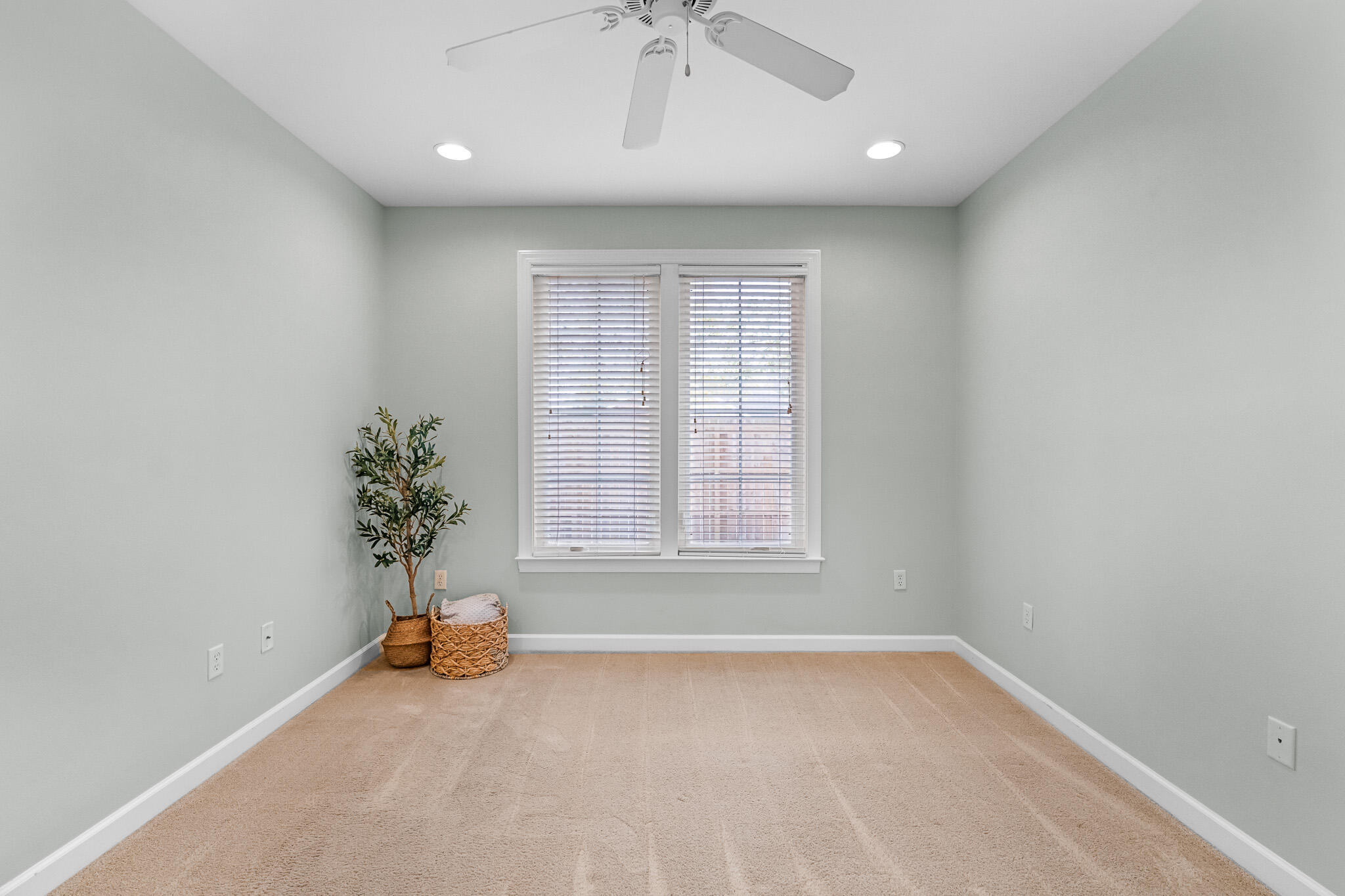 MARINA LANDING - Residential