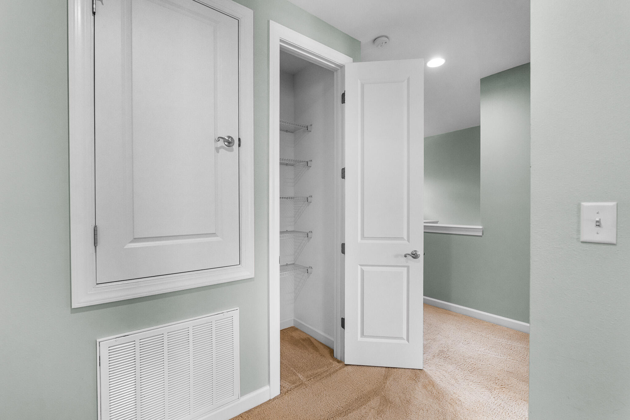 MARINA LANDING - Residential