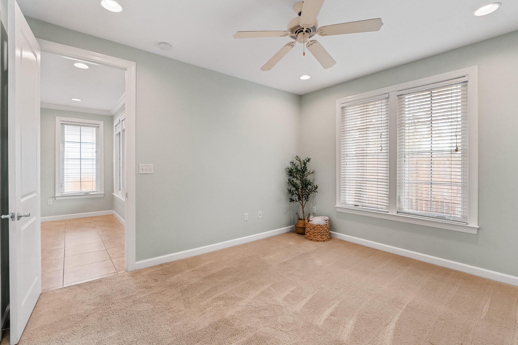 MARINA LANDING - Residential