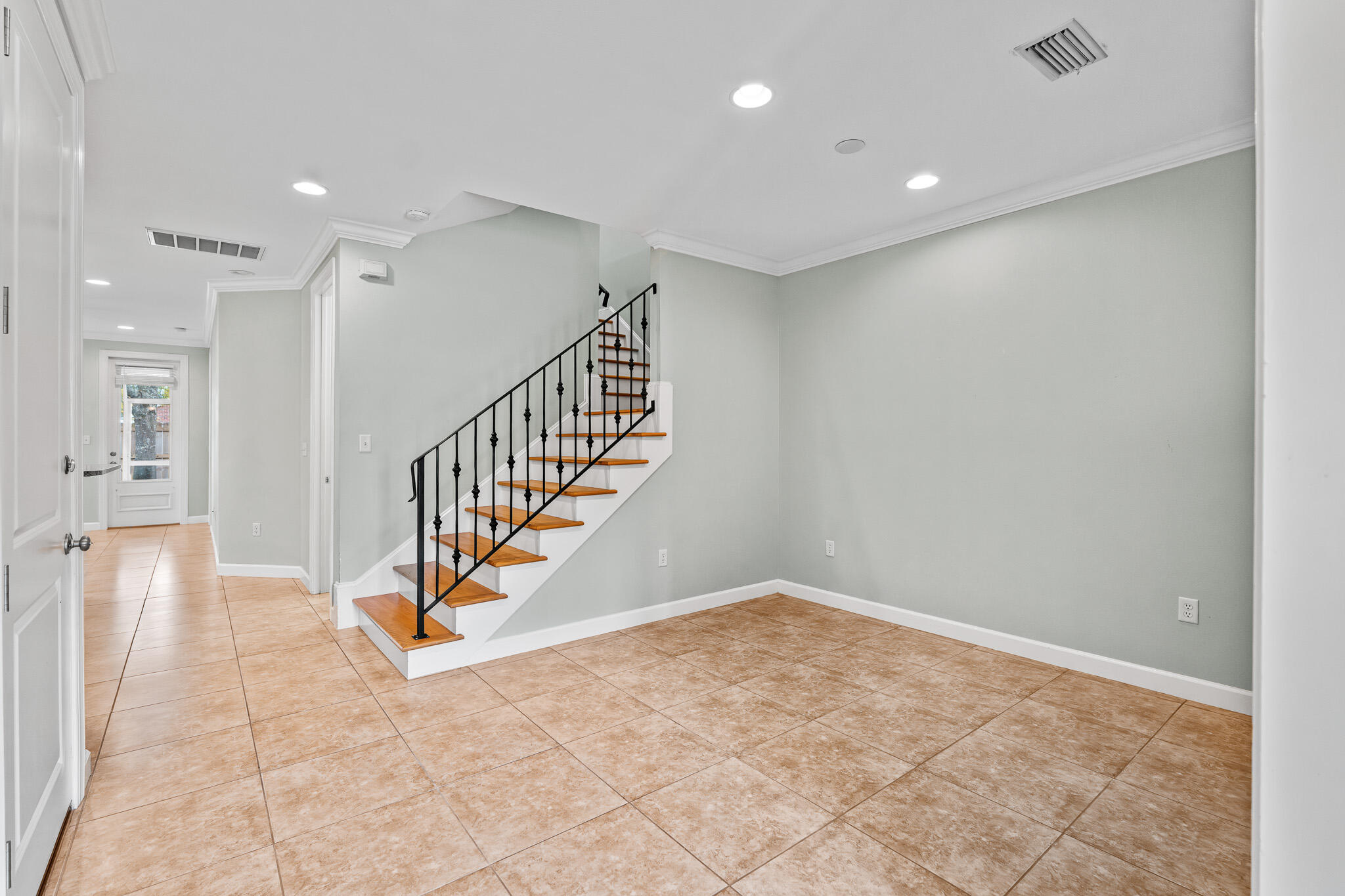 MARINA LANDING - Residential