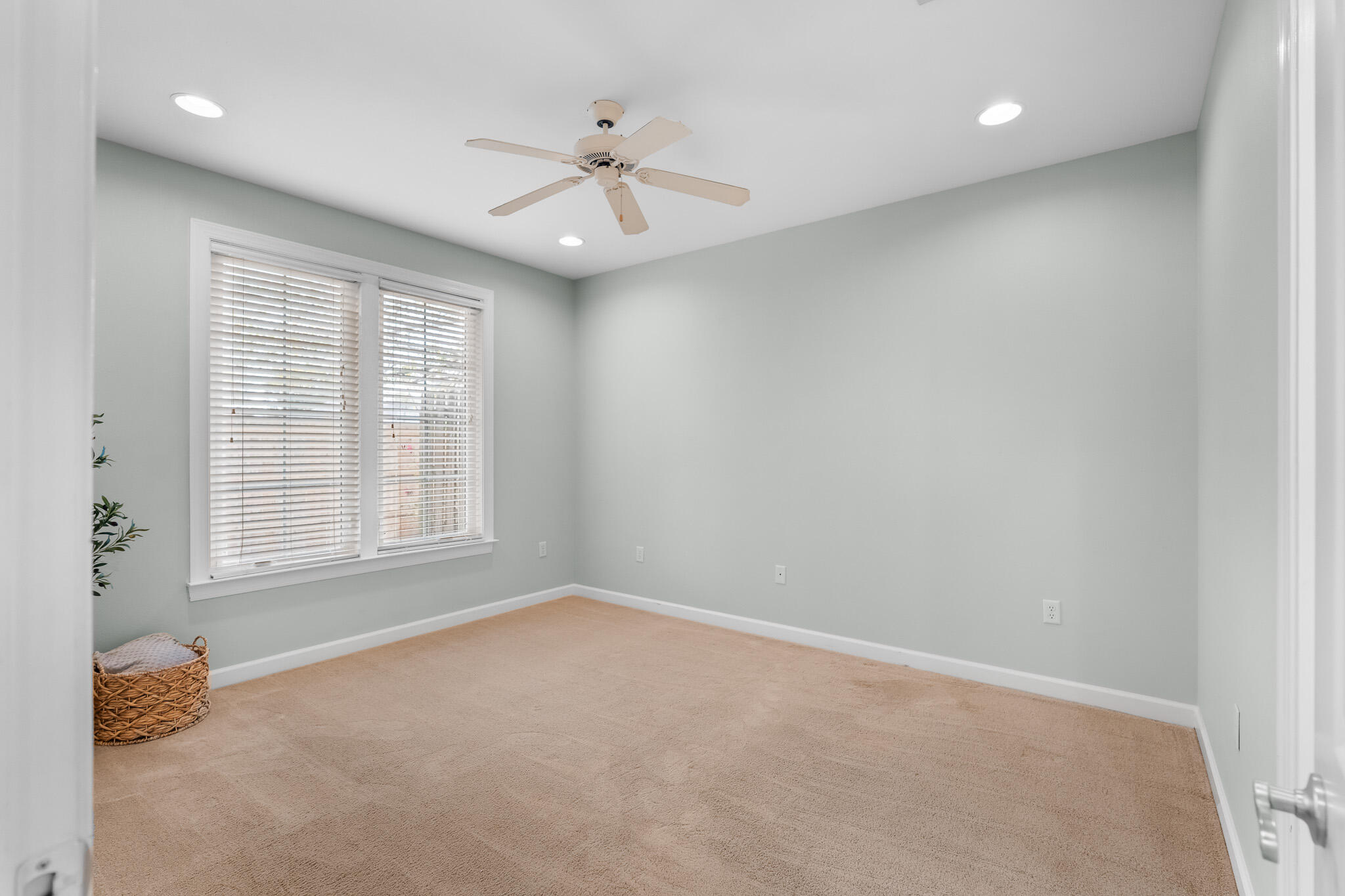 MARINA LANDING - Residential