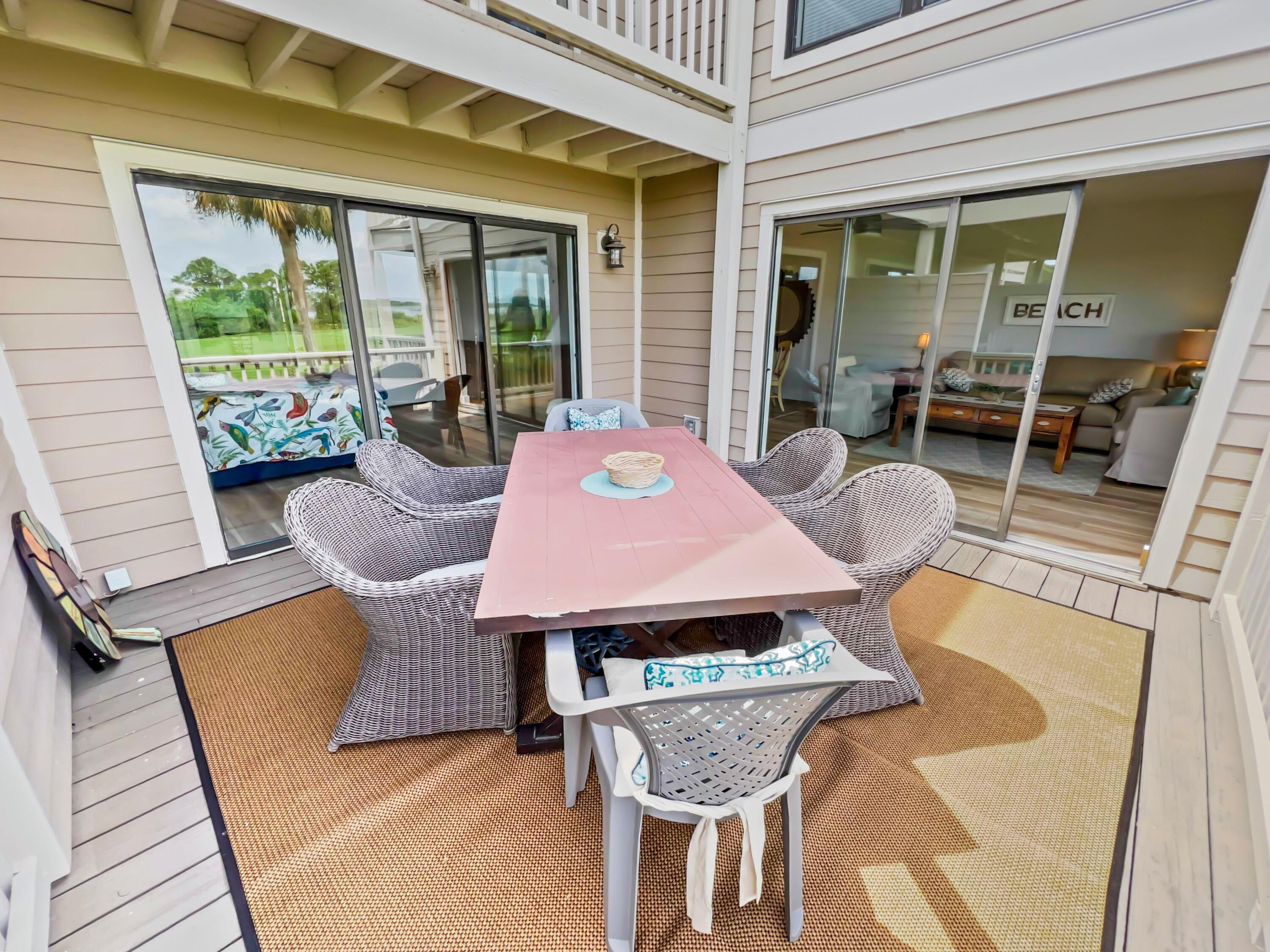 HARBOUR POINT CONDO - Residential