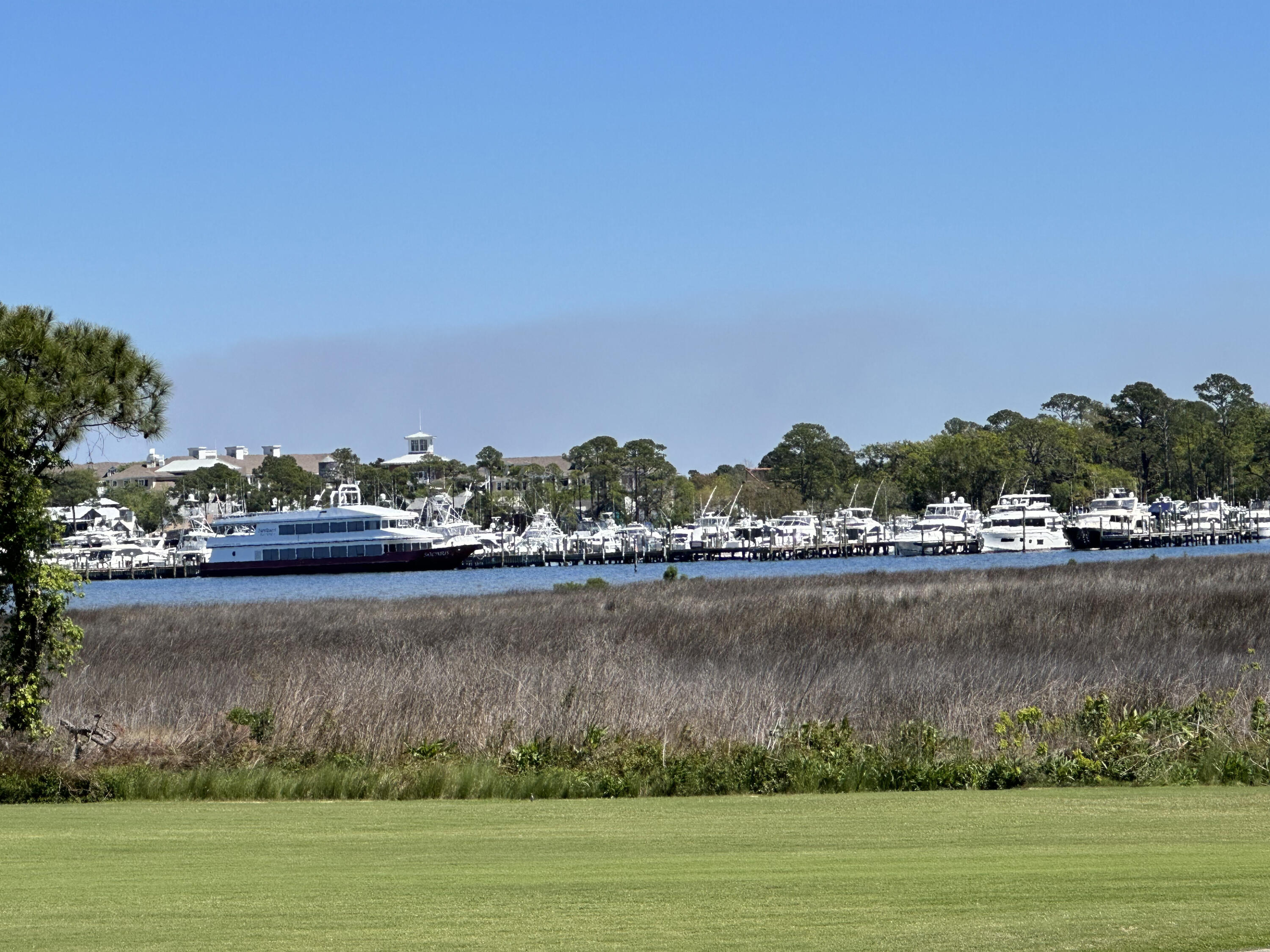 HARBOUR POINT CONDO - Residential