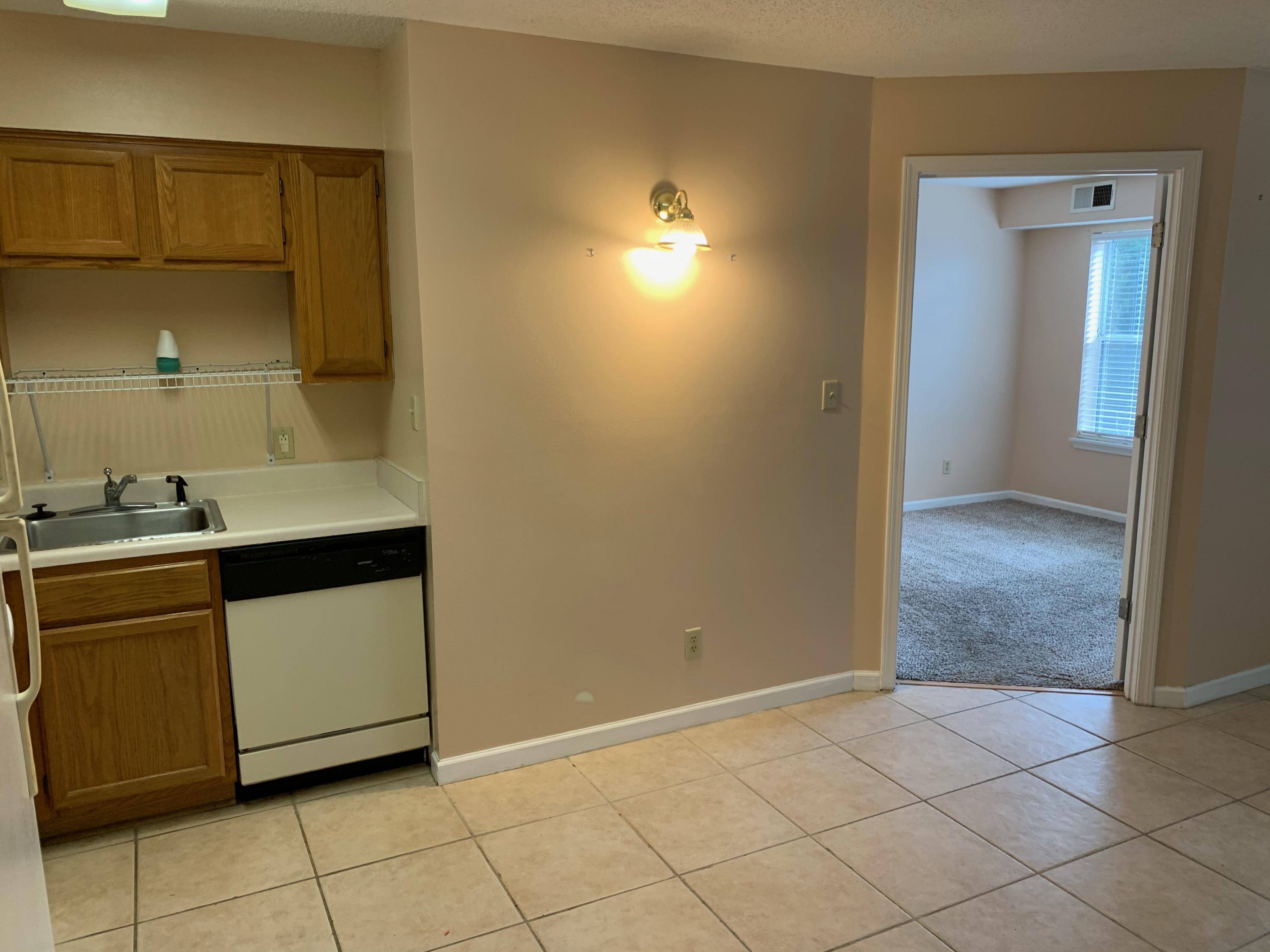 POINTE OF VIEW - Residential Lease