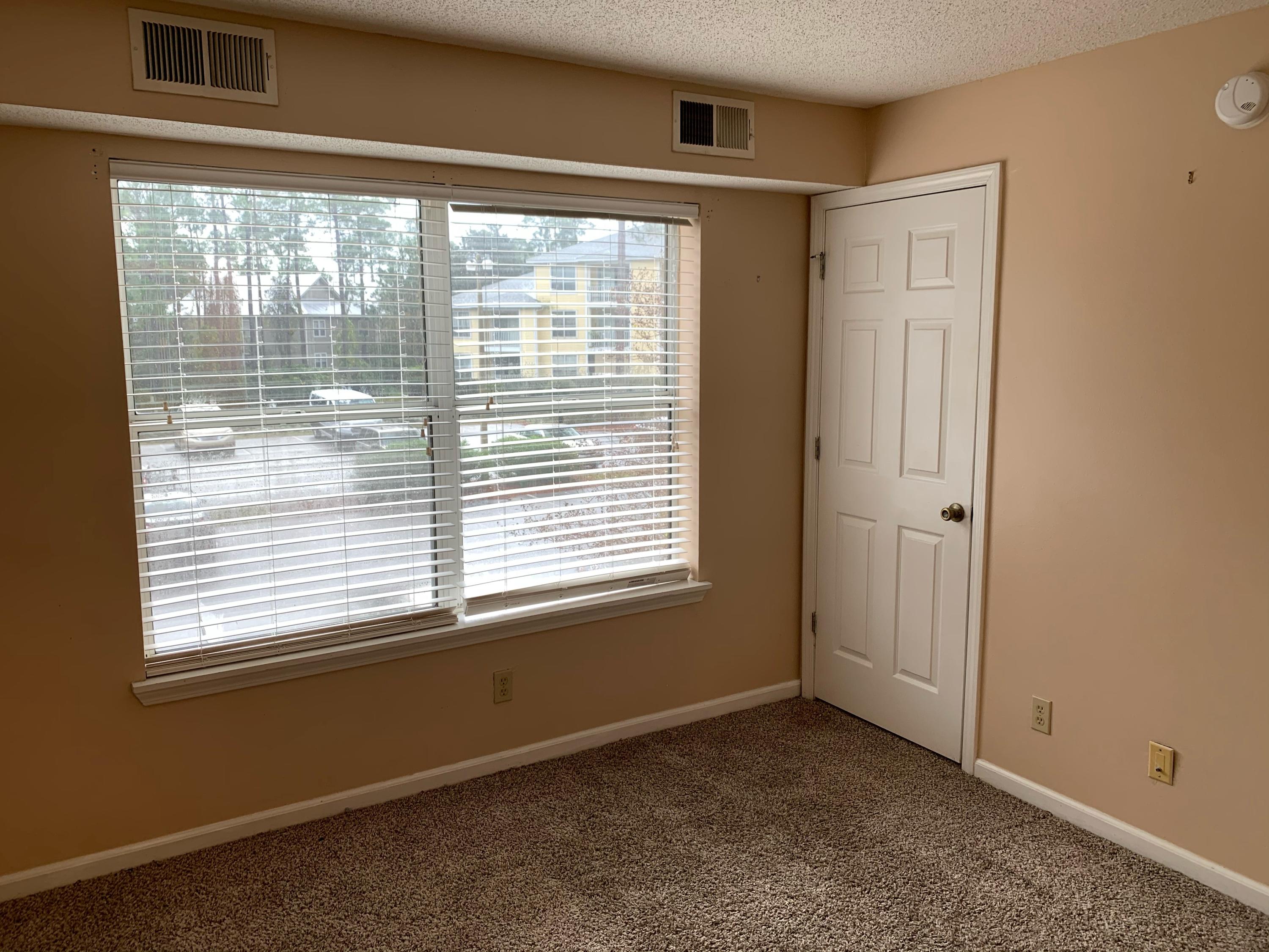 POINTE OF VIEW - Residential Lease