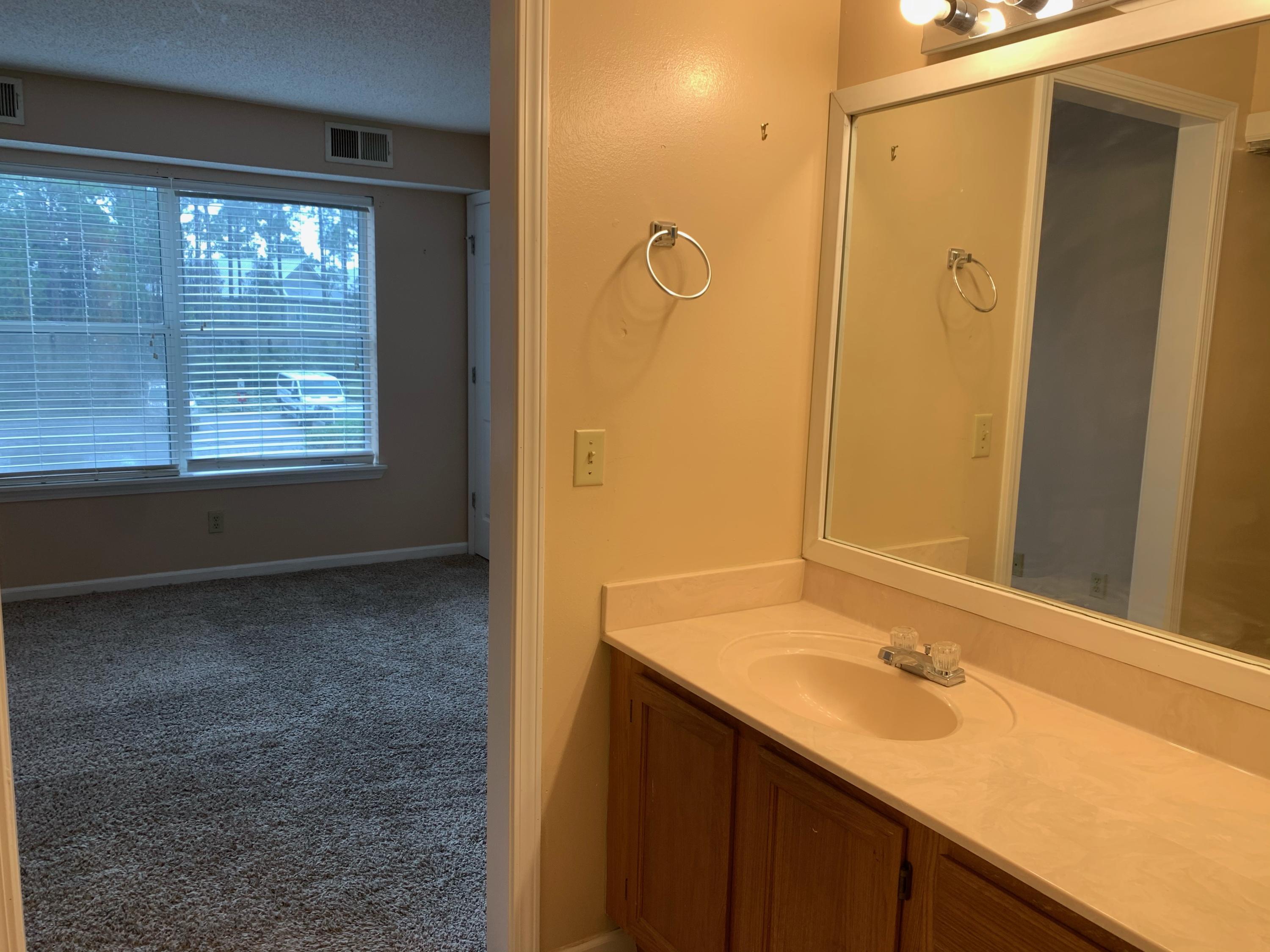 POINTE OF VIEW - Residential Lease