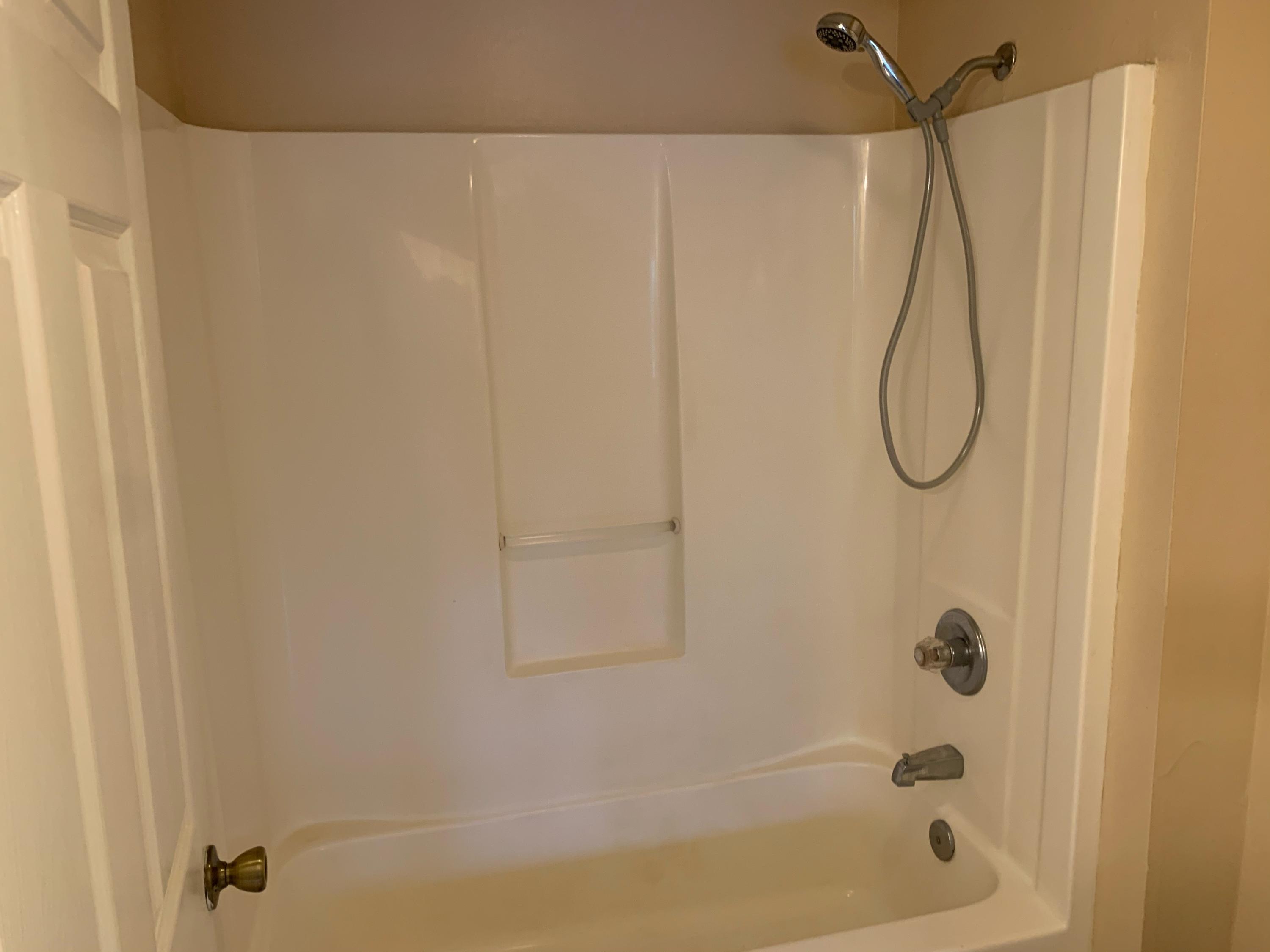 POINTE OF VIEW - Residential Lease