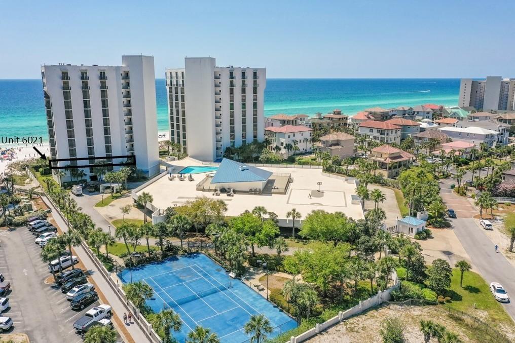 REGENCY TOWERS - Residential