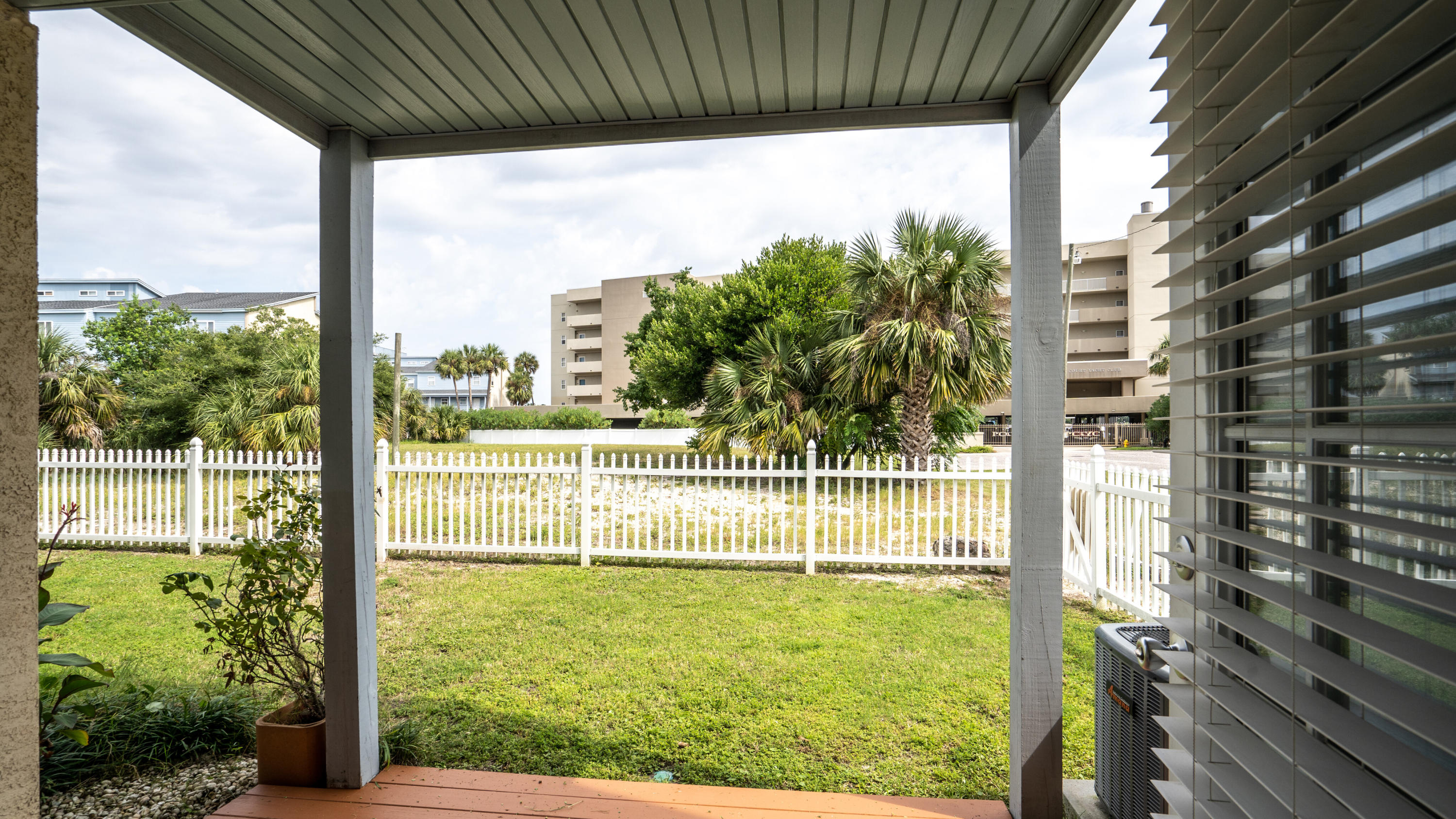 COMMODORES LANDING 3-B - Residential