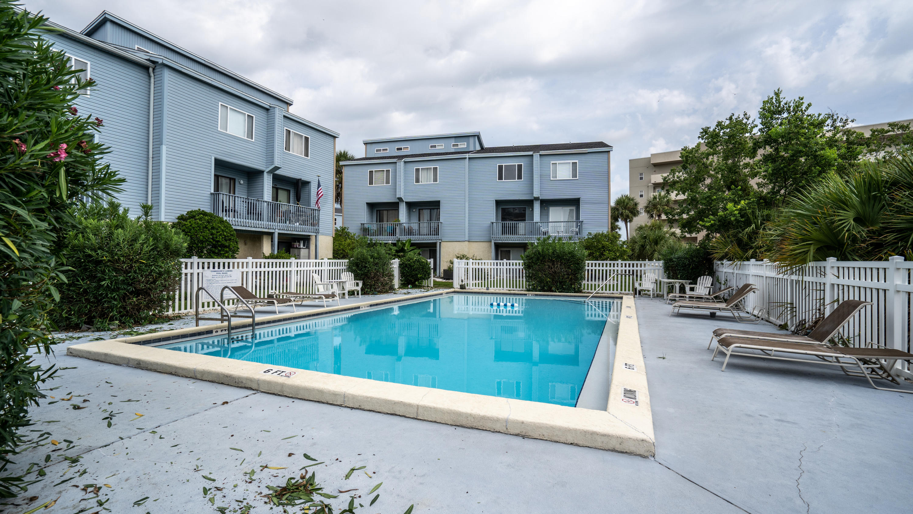 COMMODORES LANDING 3-B - Residential