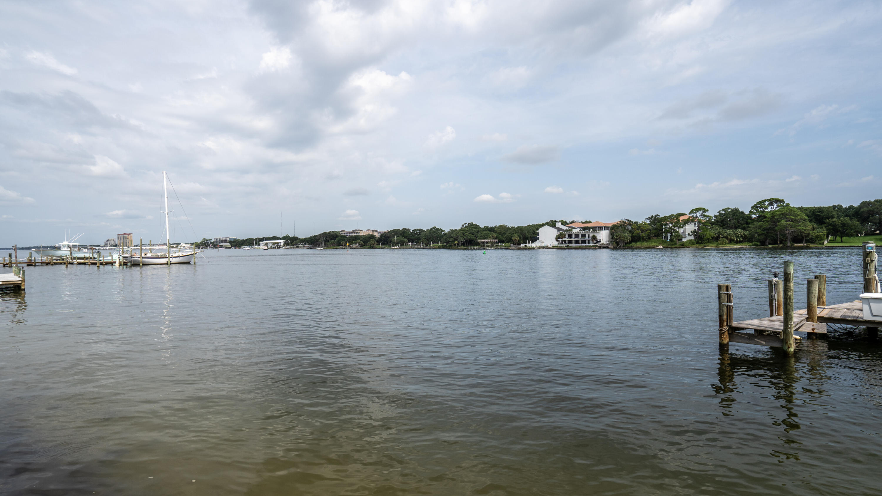 COMMODORES LANDING 3-B - Residential