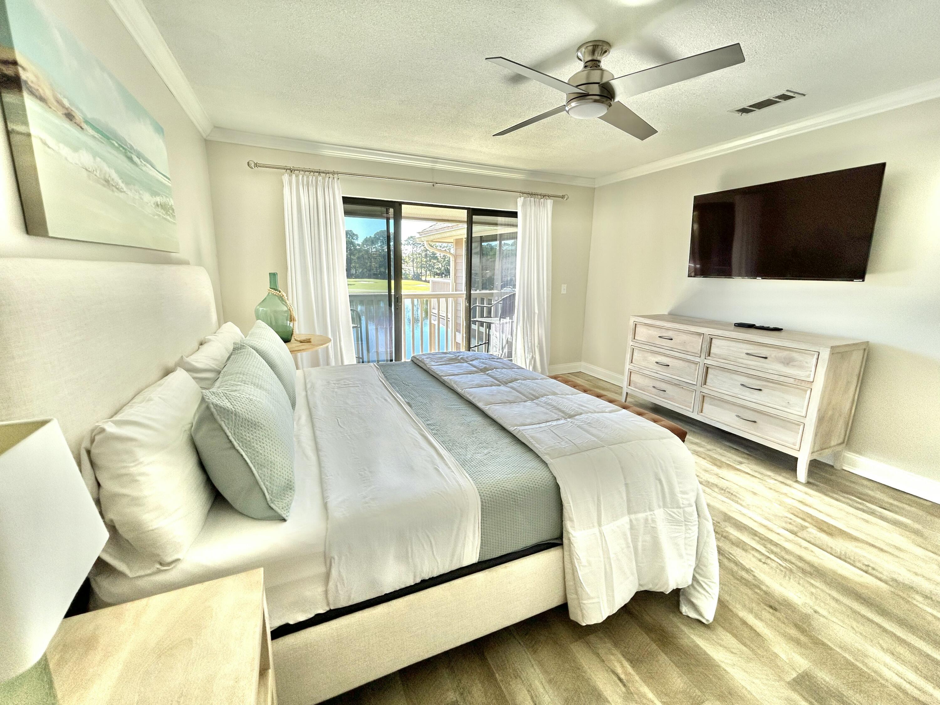 HARBOUR POINT CONDO - Residential