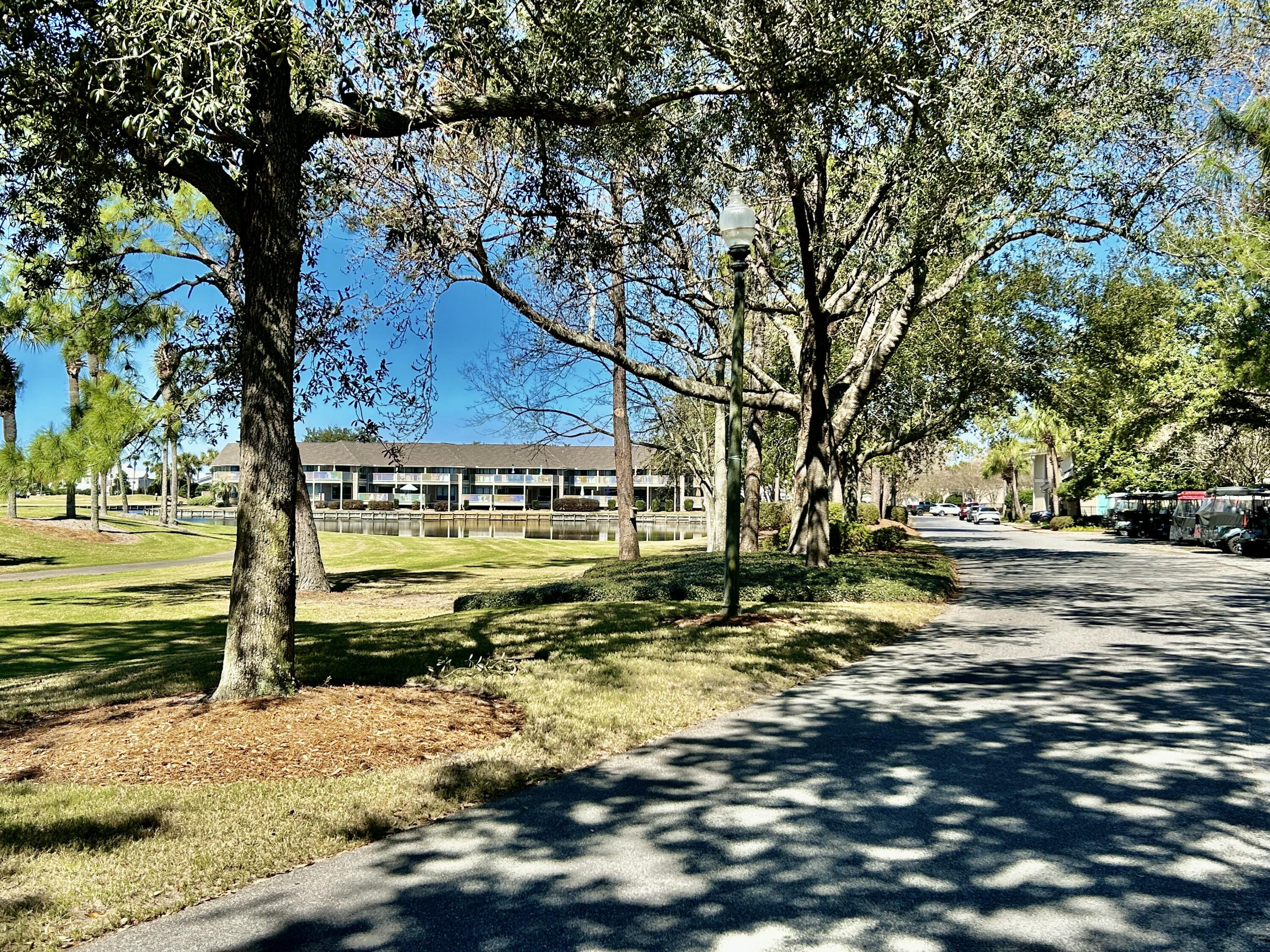 HARBOUR POINT CONDO - Residential