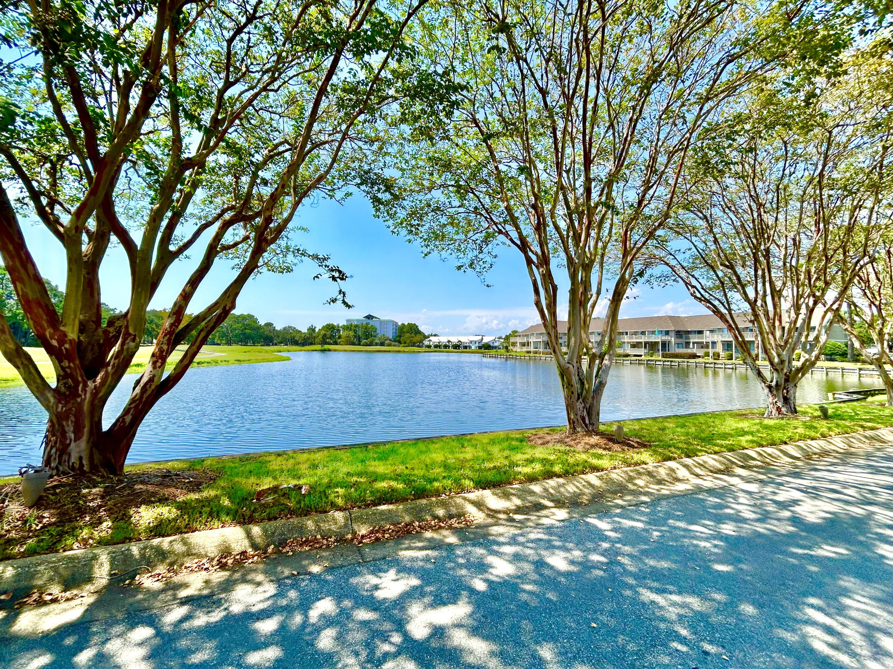 HARBOUR POINT CONDO - Residential