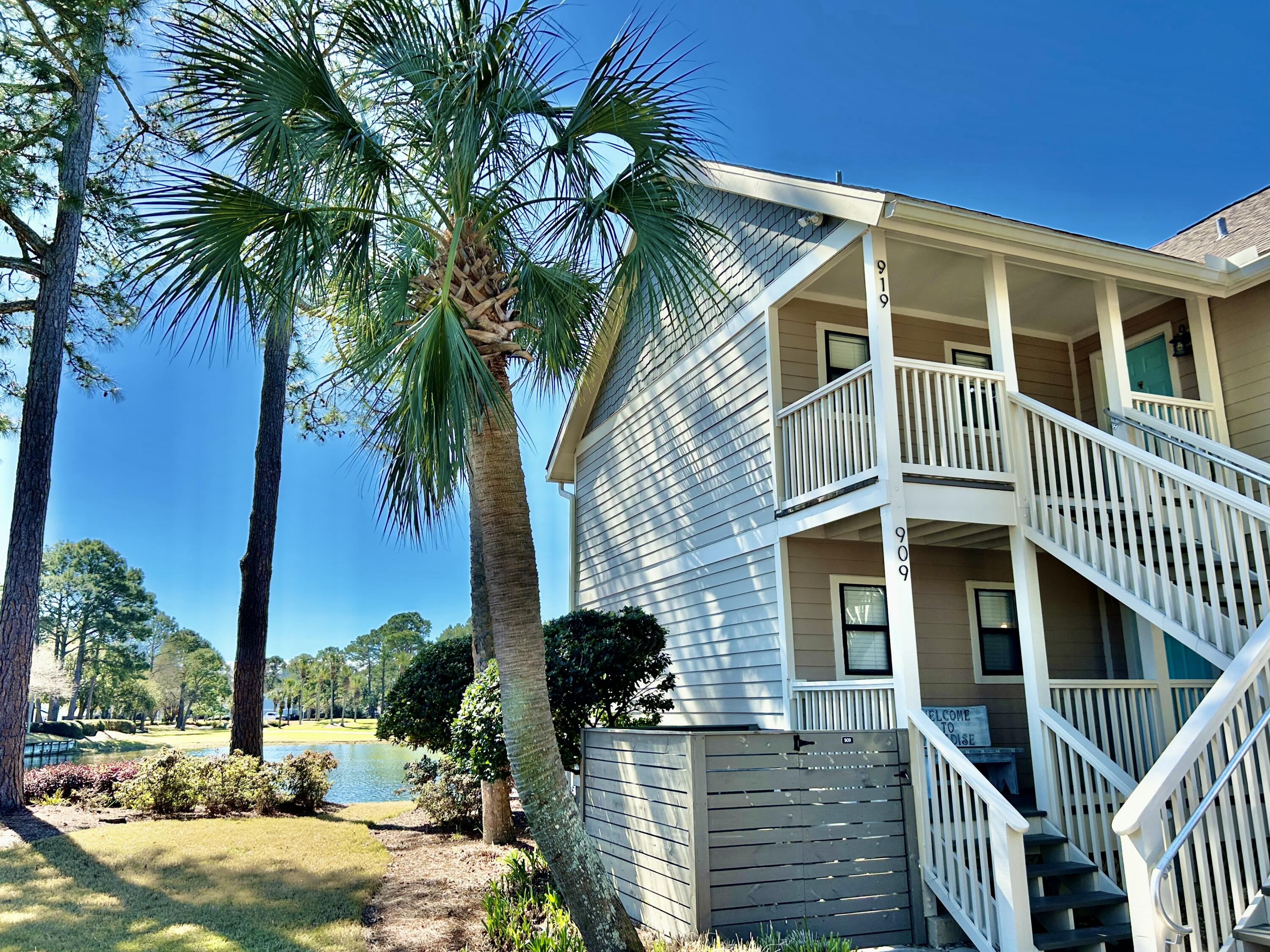 HARBOUR POINT CONDO - Residential