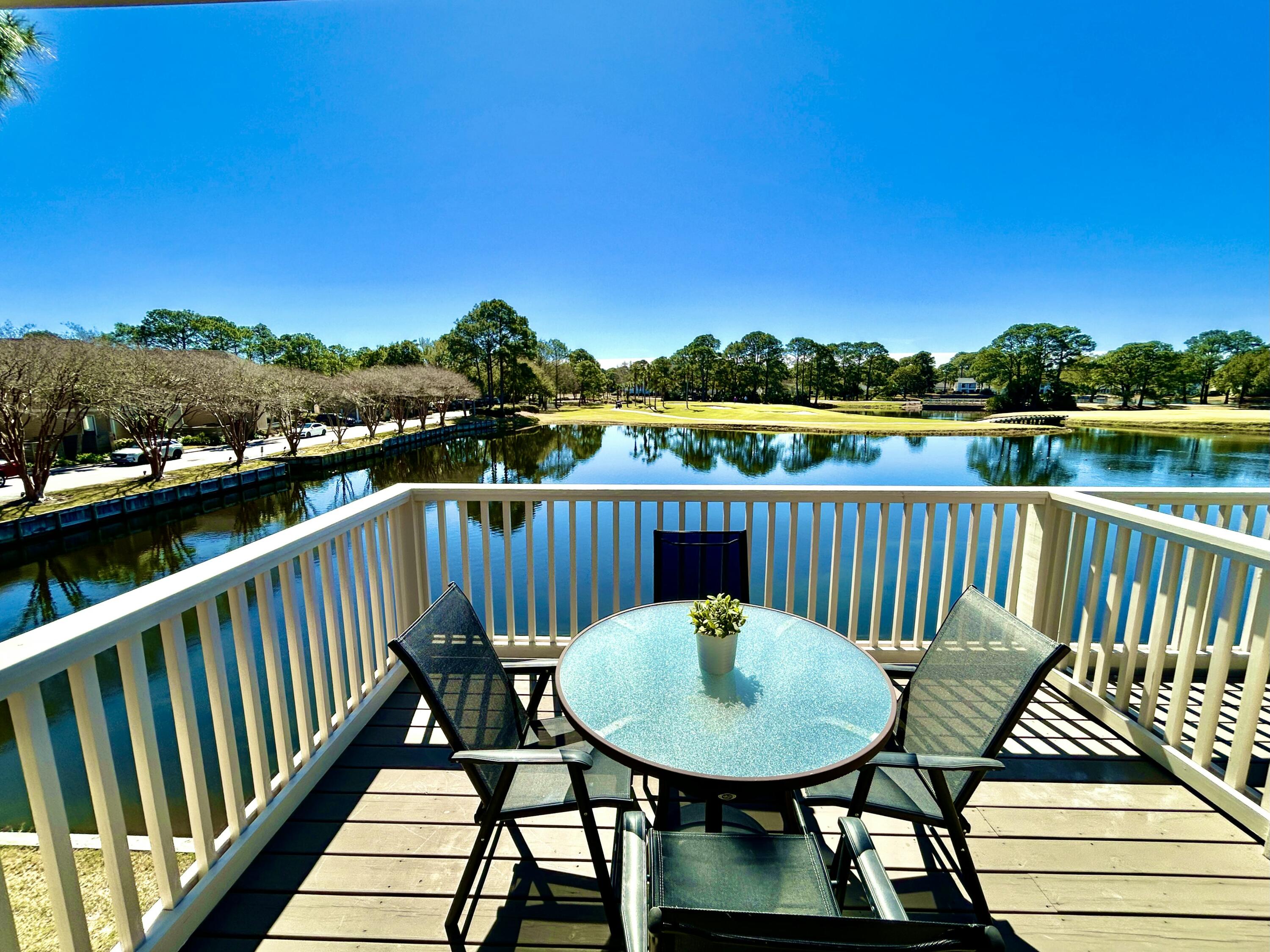 HARBOUR POINT CONDO - Residential