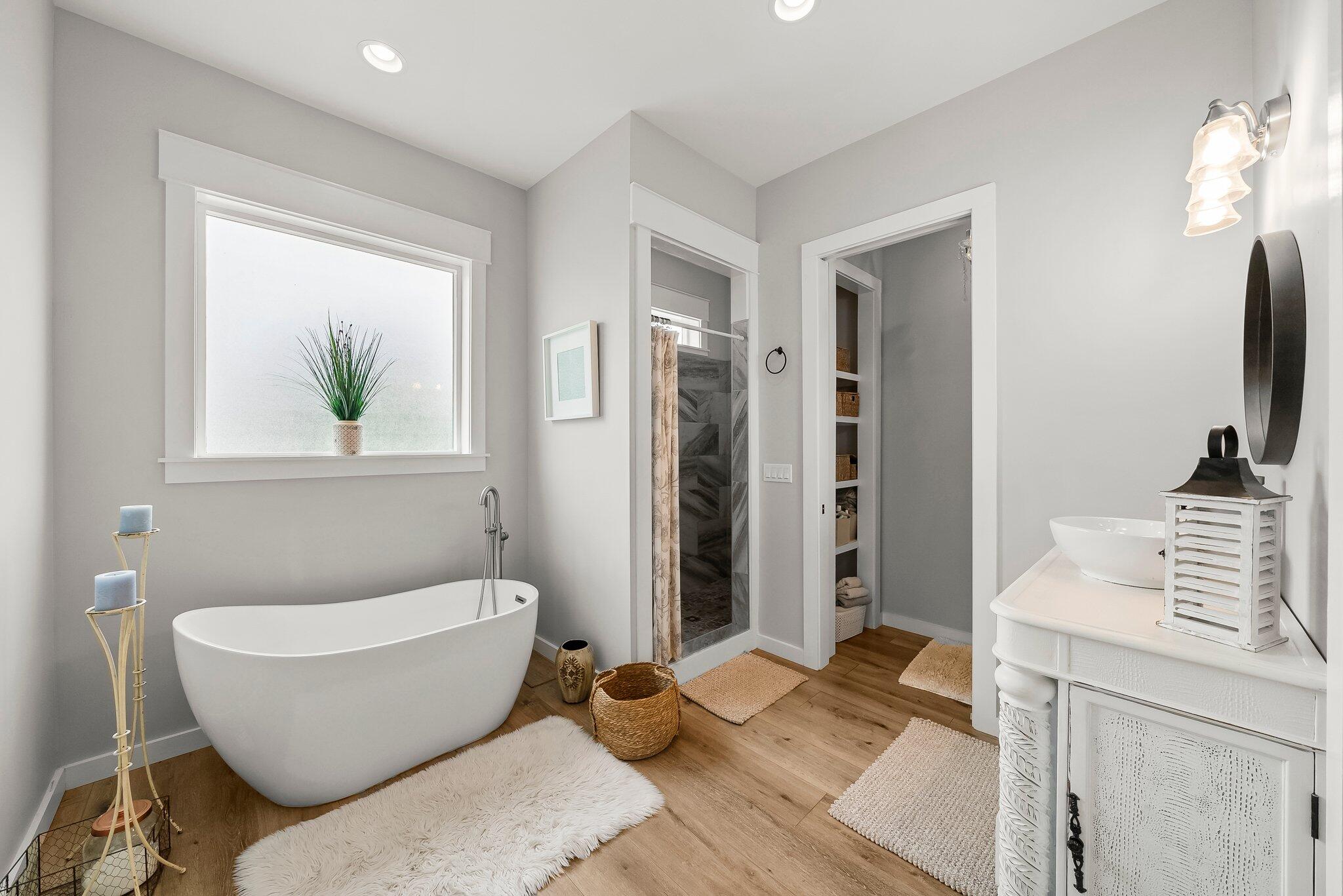BLACK CREEK ESTATES - Residential