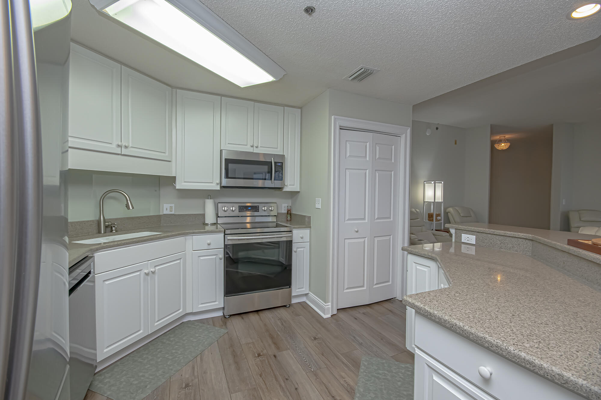 MARINA BAY RESORT CONDO - Residential