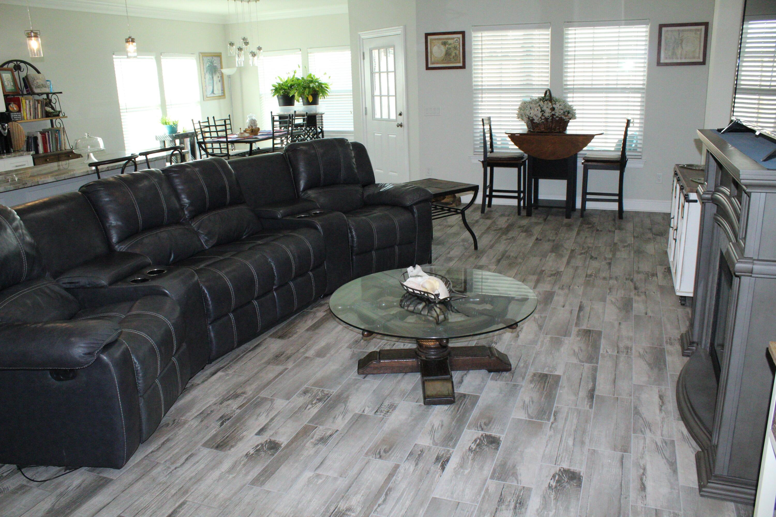 HOLIDAY BEACH UNIT 12 - Residential