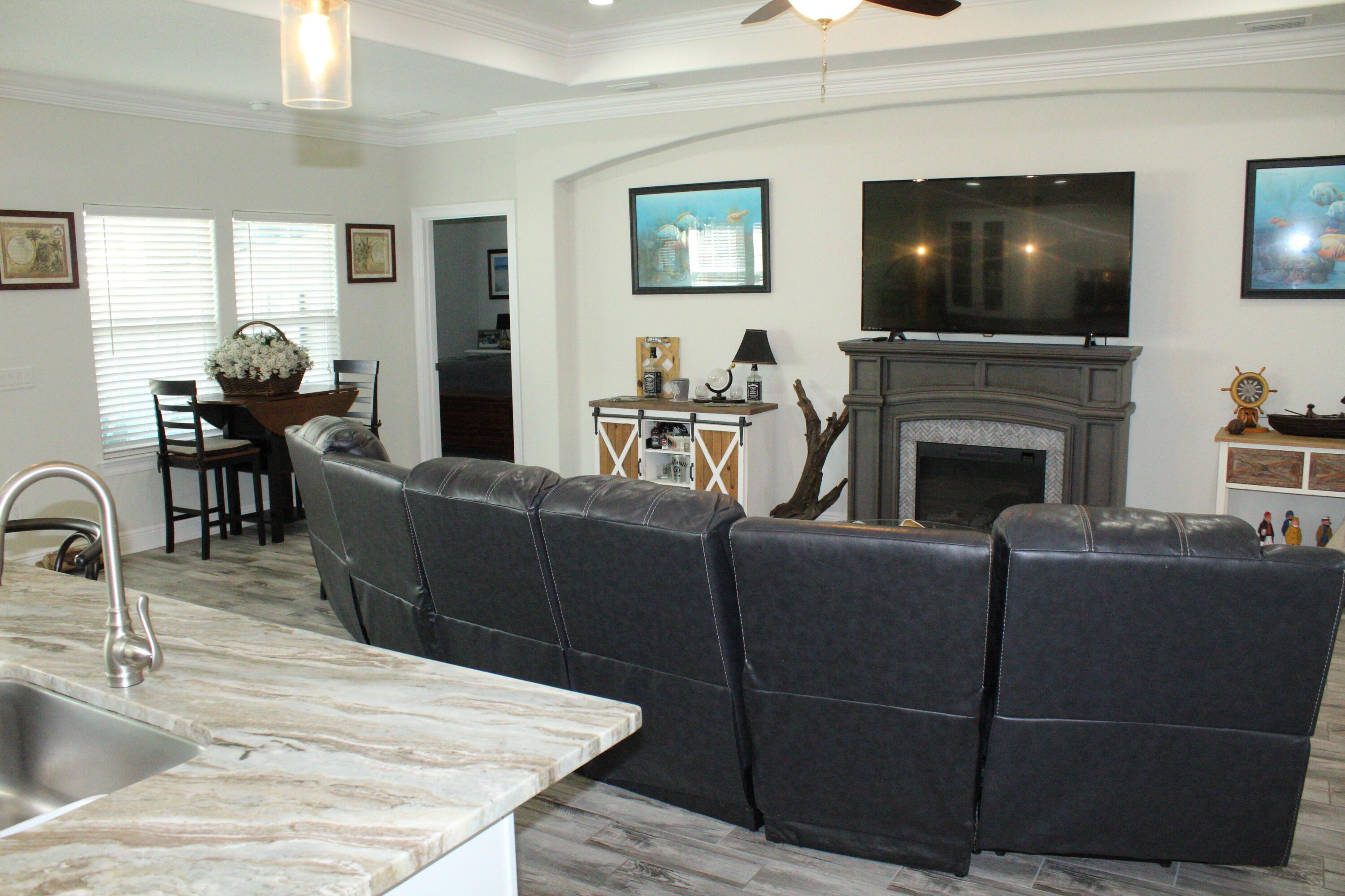 HOLIDAY BEACH UNIT 12 - Residential