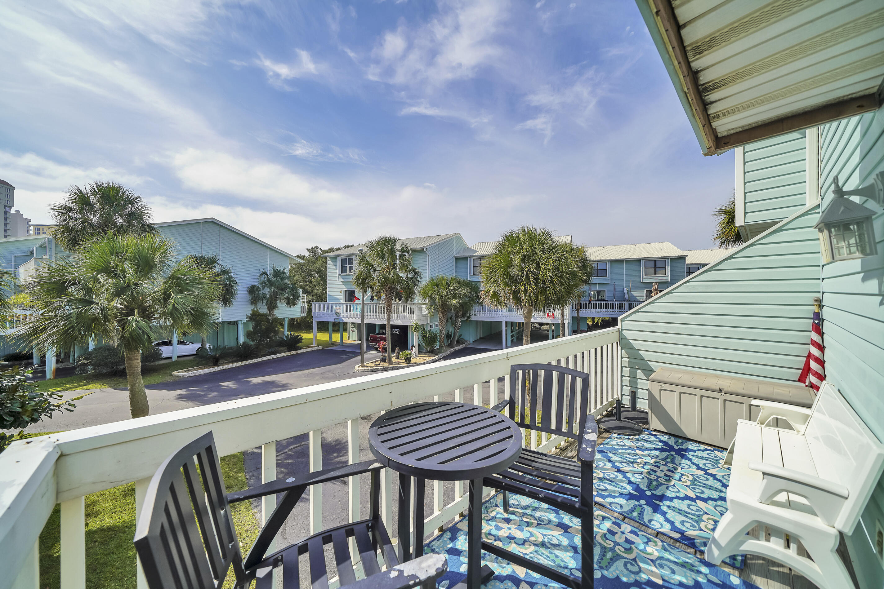SANDCASTLE BEACH HOMES - Residential