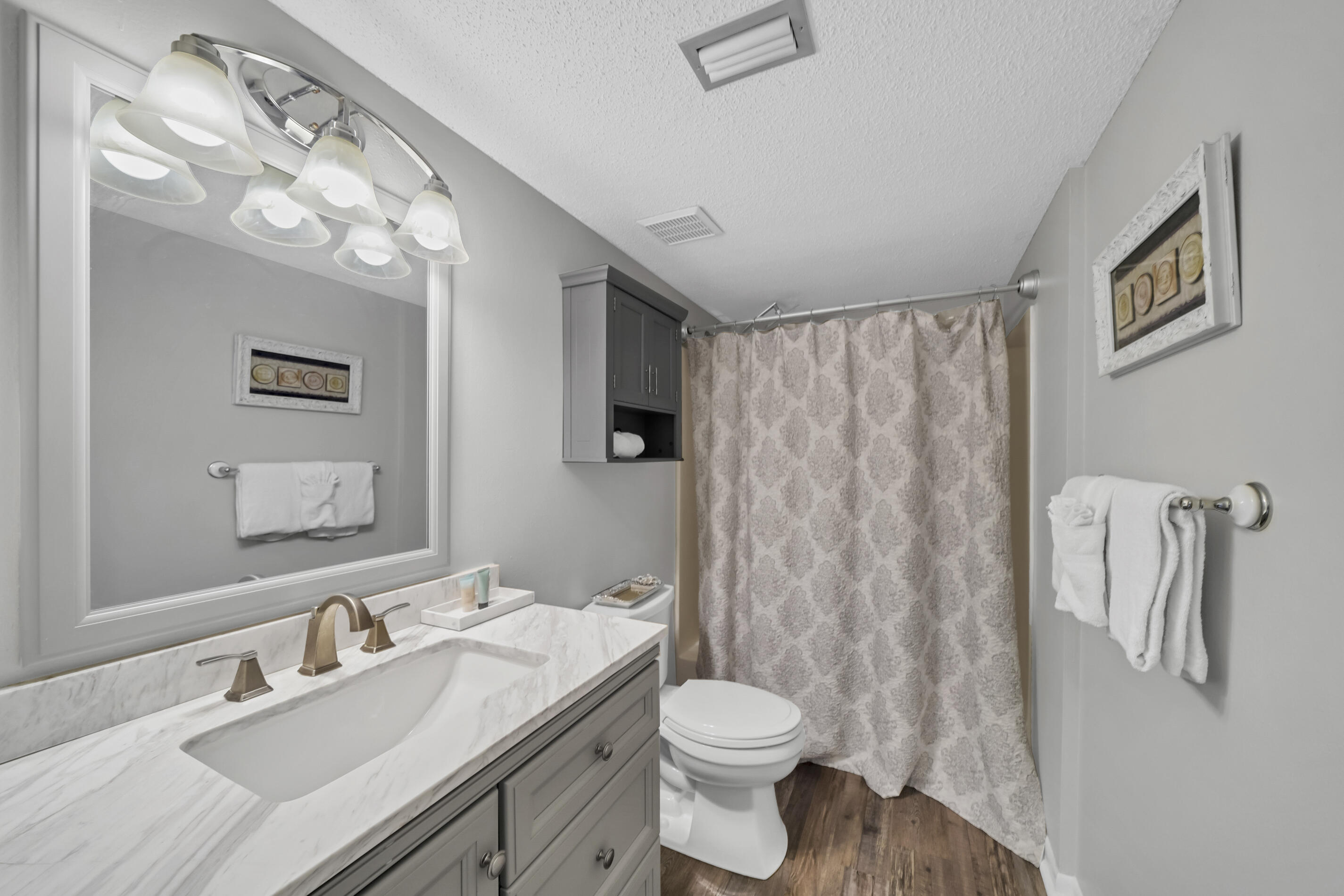 SANDCASTLE BEACH HOMES - Residential