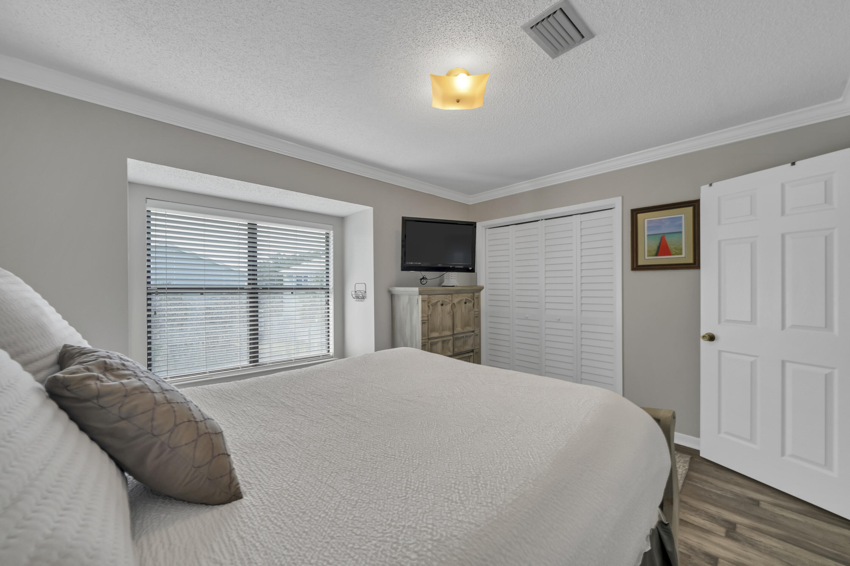 SANDCASTLE BEACH HOMES - Residential