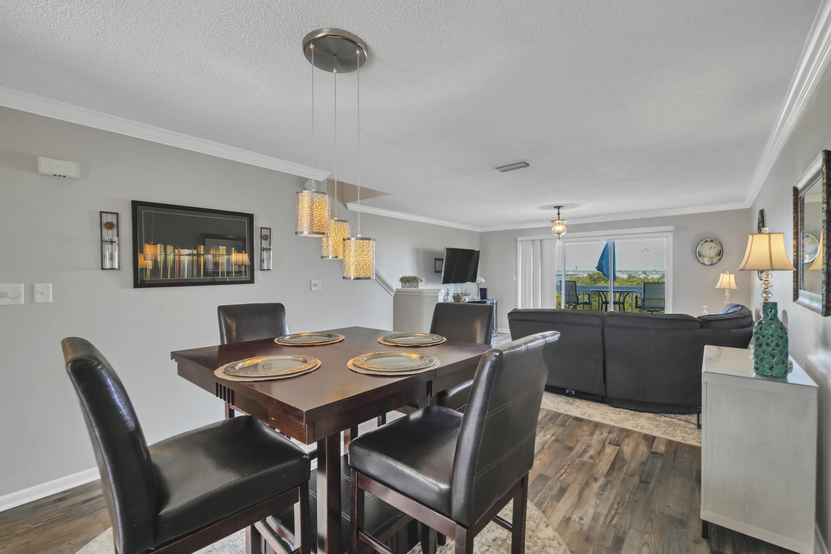 SANDCASTLE BEACH HOMES - Residential